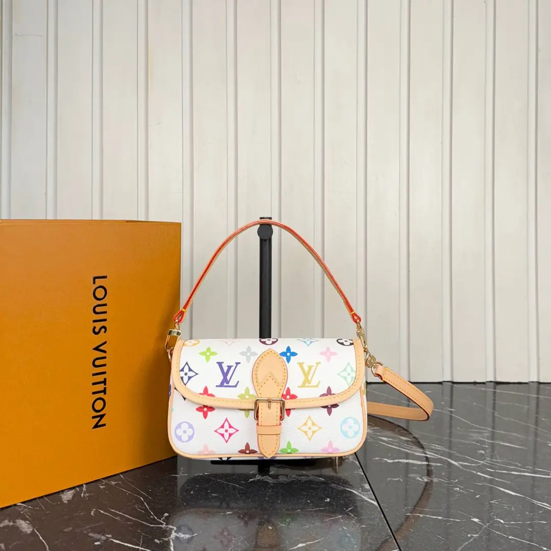 T*S様 Louis Vuitton ホワイト ボディバッグ Louis Vuitton LV x TM Nano Diane Bag