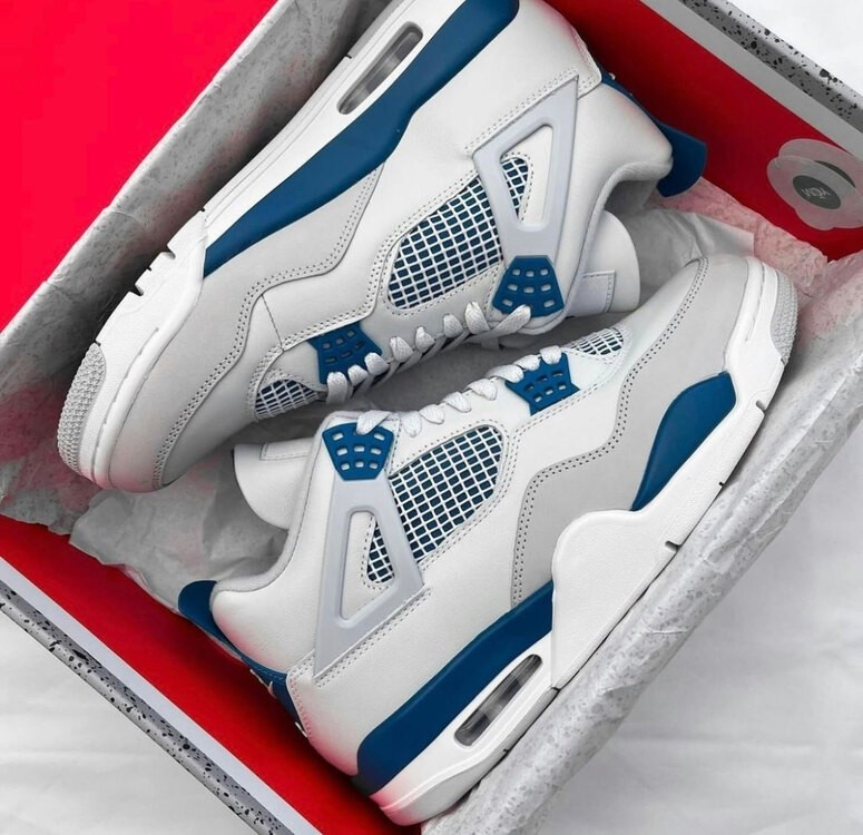 Nike Air Jordan 4 Retro Blue