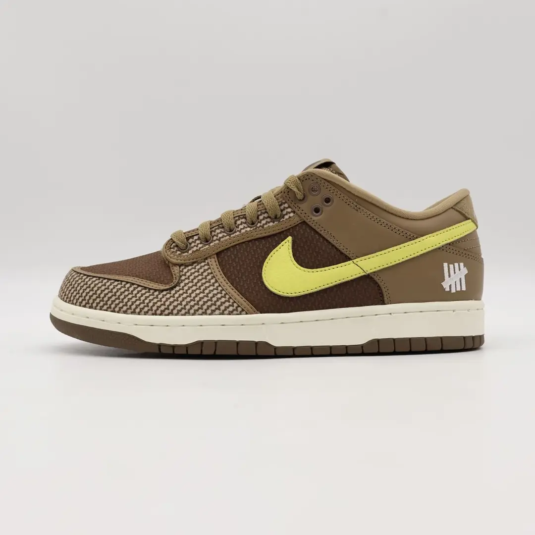 UNDEFEATED × Nike Dunk Low \