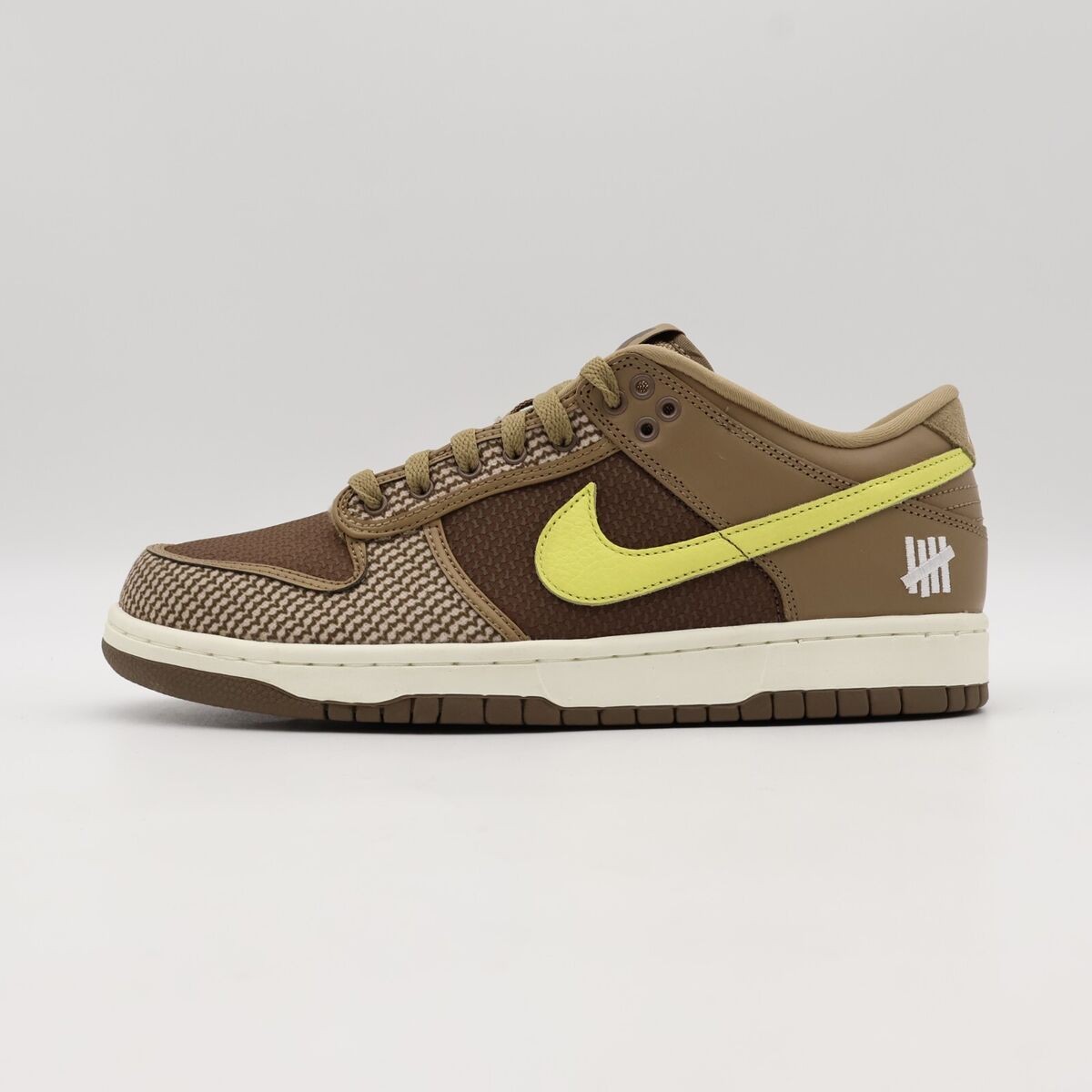 Nike Dunk Low Undefeated Canteen Dunk