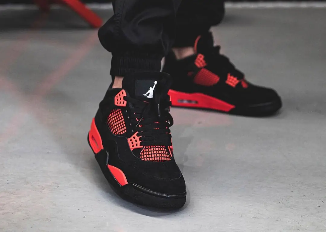 Nike Air Jordan 4 Retro Red Thunder