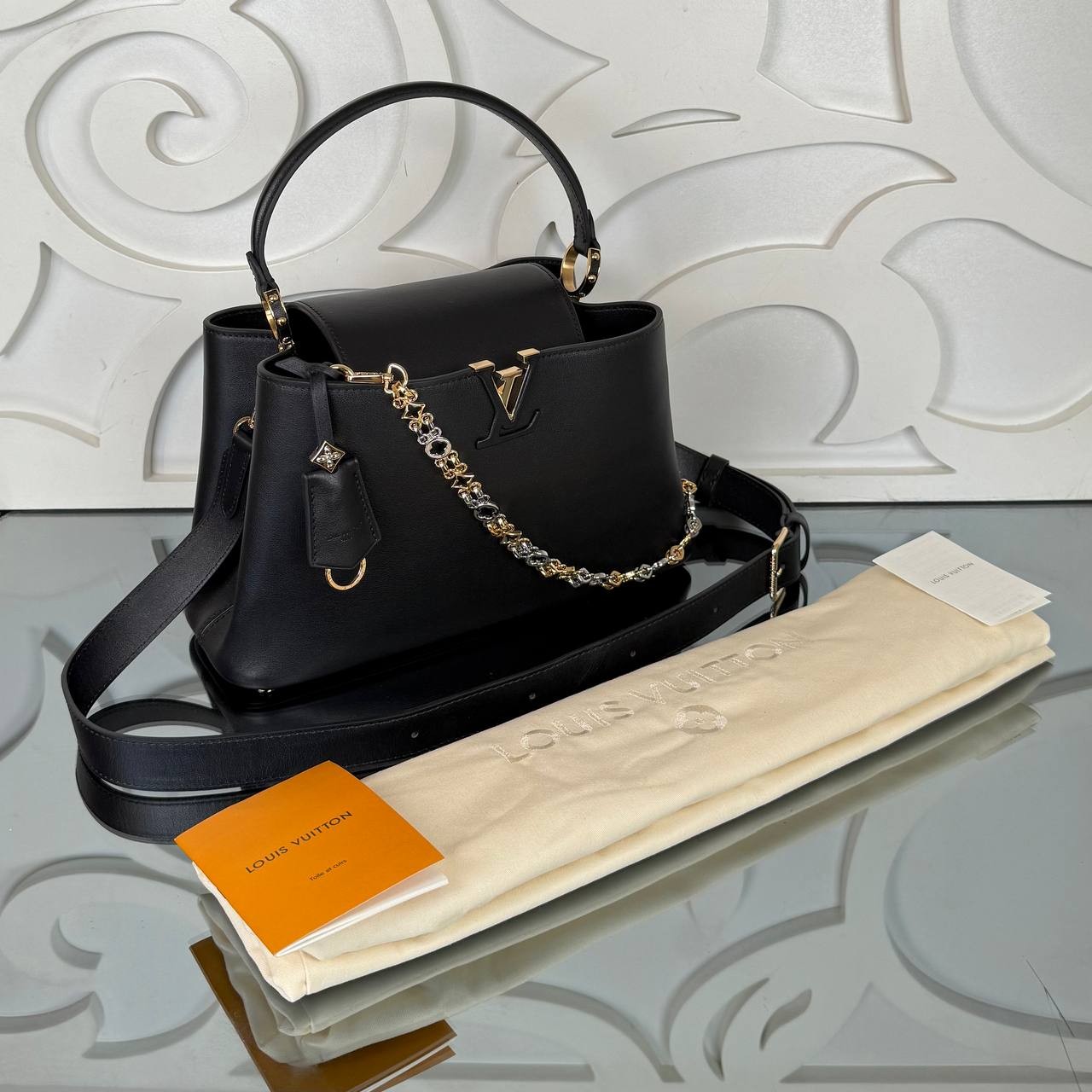 Louis Vuitton Capucines Bag MM