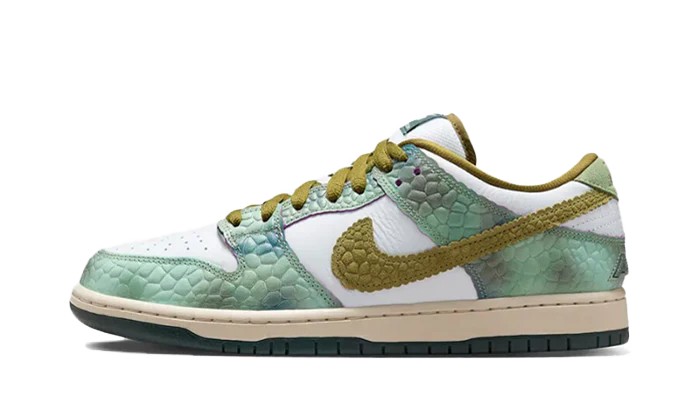 Nike SB x Alexis Sablone Dunk Low Pro Chameleon |
