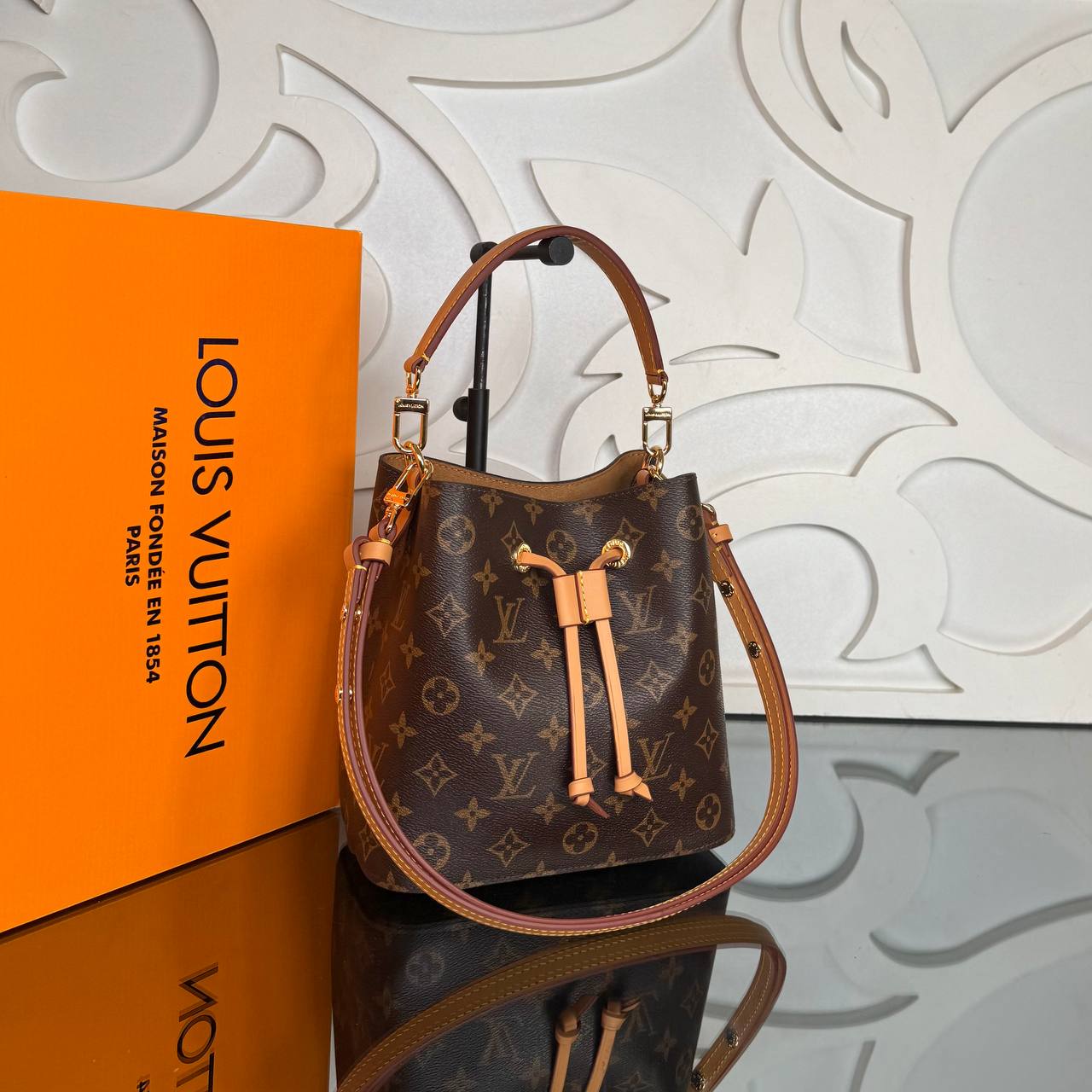 Louis Vuitton Neo Noe BB Hakiki Deri İthal Aksesuar 