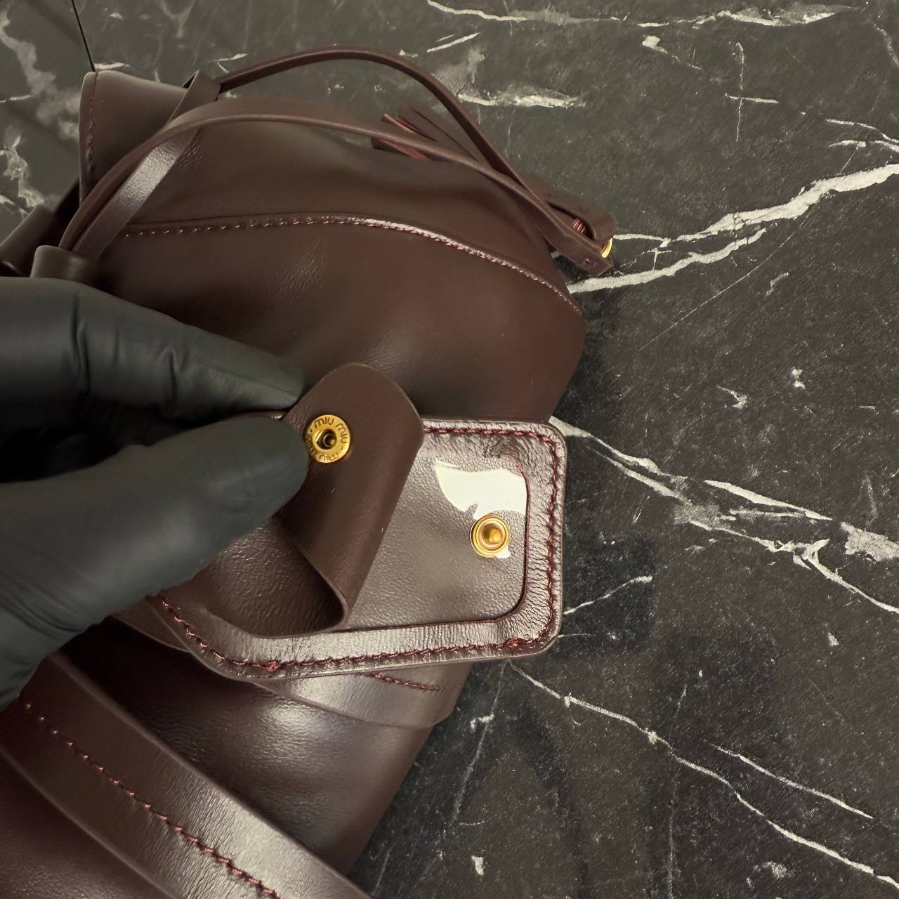 Miu Miu Joie Nappa Leather Shoulder Bag  İthal Ürün  43x16 cm