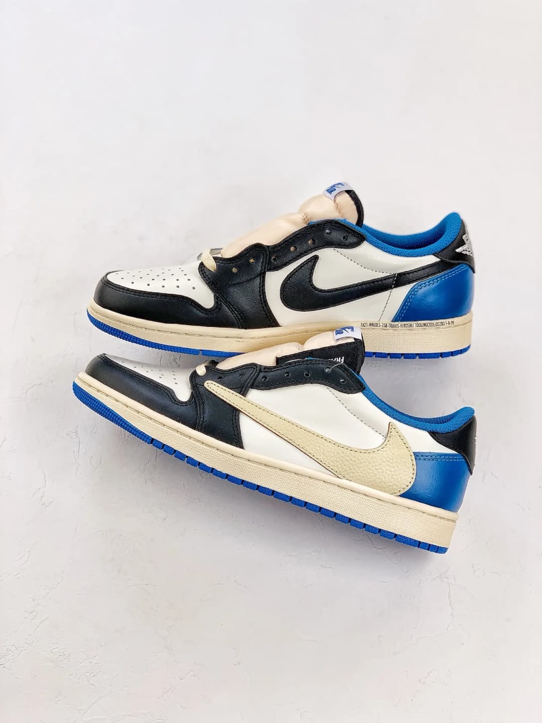 Travis Scott x Air Jordan 1 Low 'Fragment'