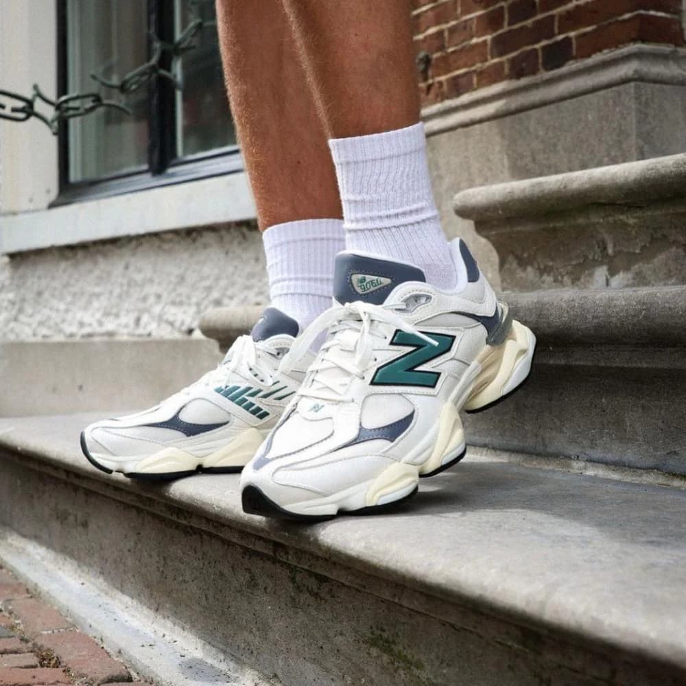 new-balance-9060-new-spruce-1.jpg