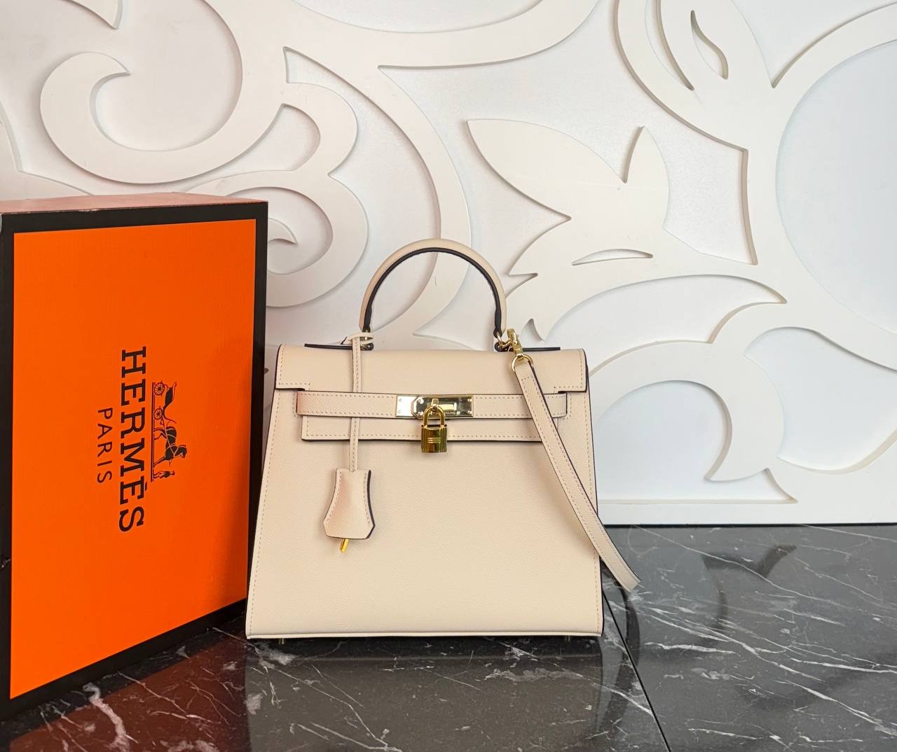 Hermes Kelly Bag 28 cm