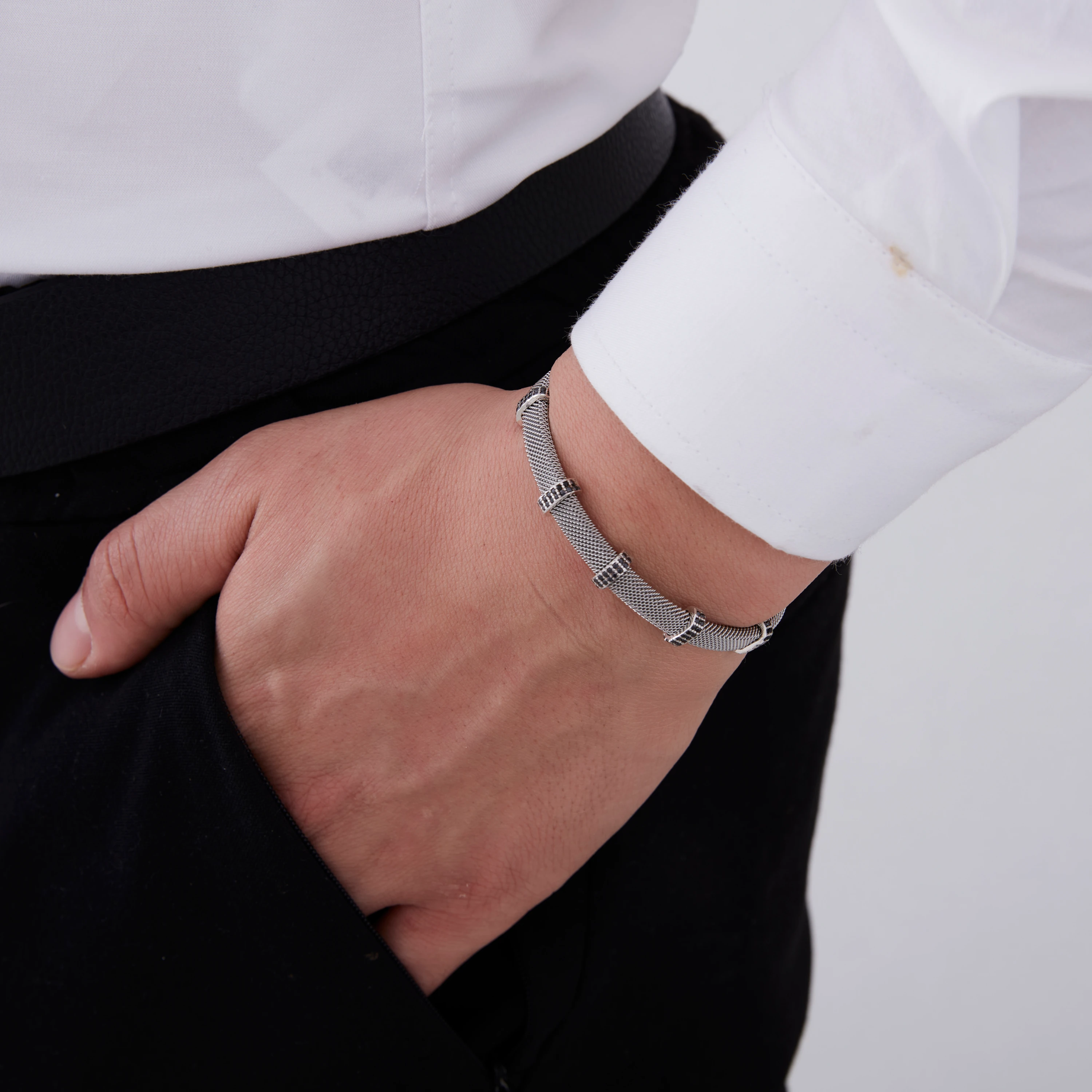 6 mm Örgü Çelik Üzeri Taş Detaylı 925 Ayar Gümüş Erkek Bileklik