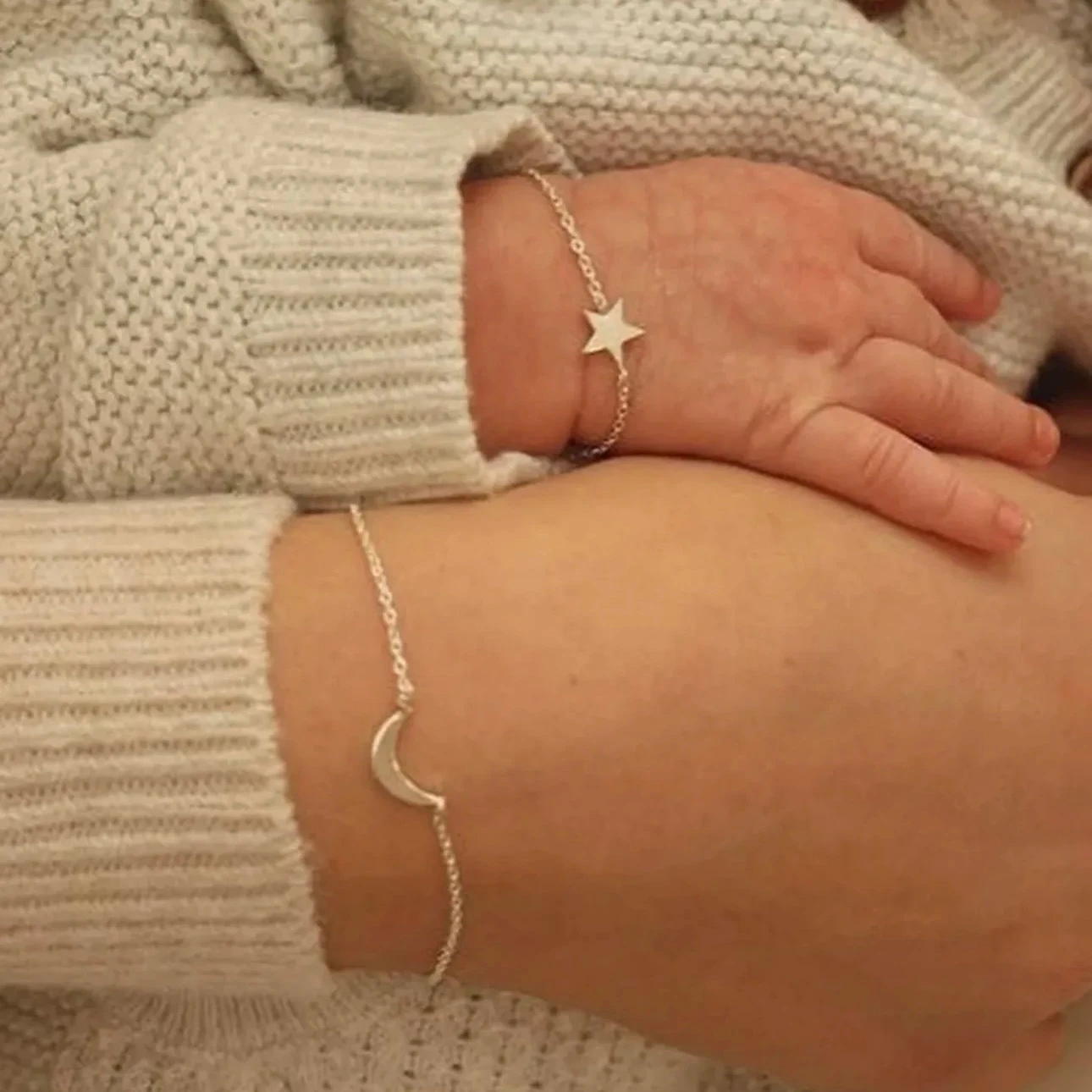Anne & Bebek Gümüş Bileklik Seti – Ay ve Yıldız Tasarımı 