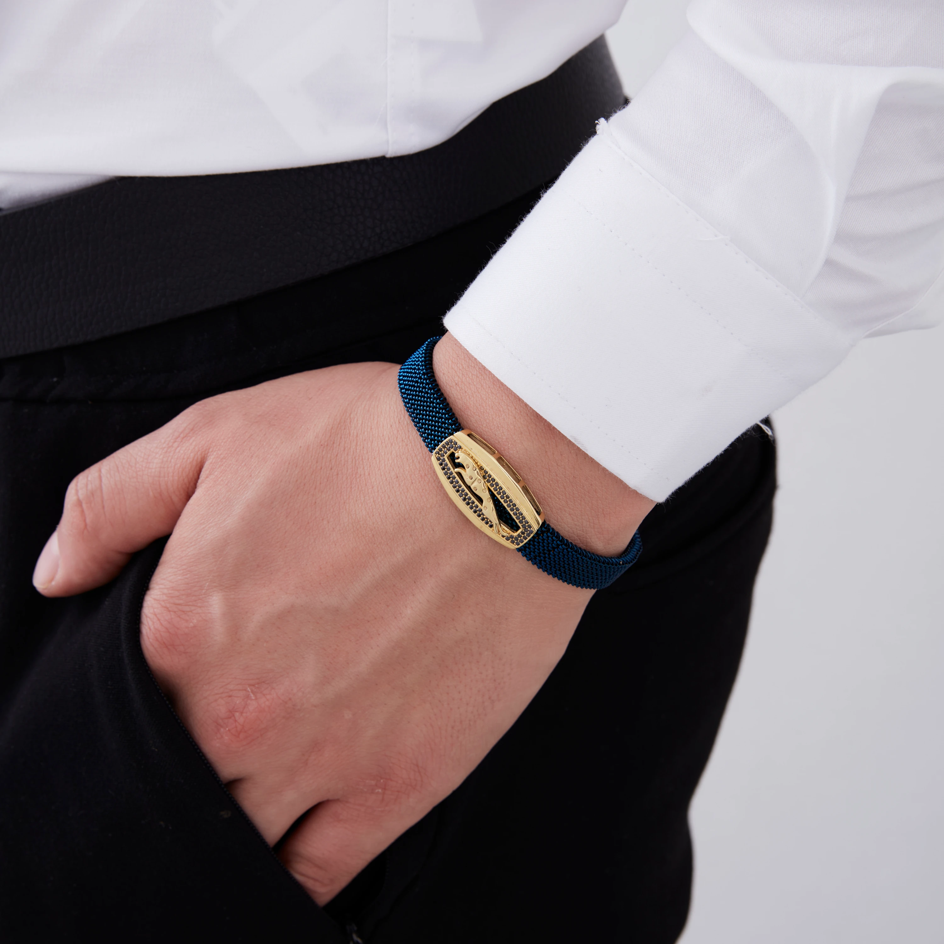 Mavi Çelik Kordonlu Oval Gold Panter Figürlü Taşlı Bileklik