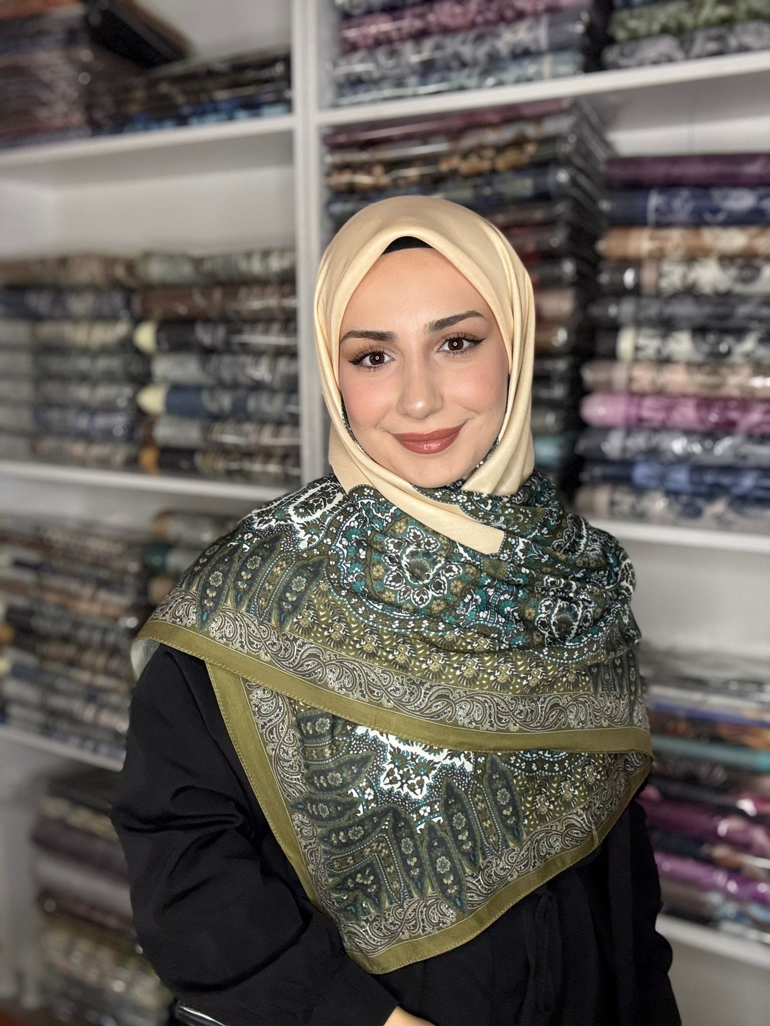 120x120 Büyük Boy Eşarp Desenli Pamuklu - Saray Nakışı Krem