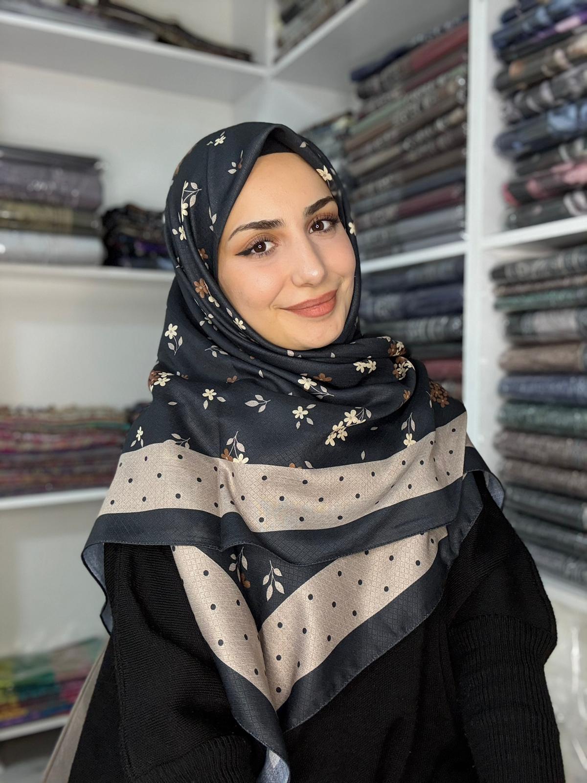 Leylak Esintisi Siyah Vizon