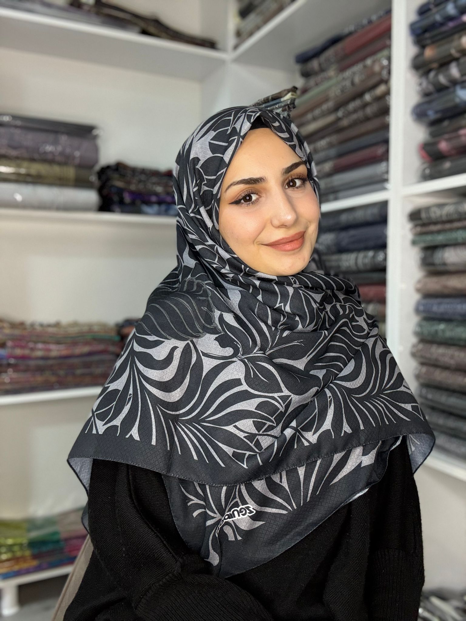 120x120 Büyük Boy Eşarp Desenli Pamuklu - Harmoni Siyah Gri