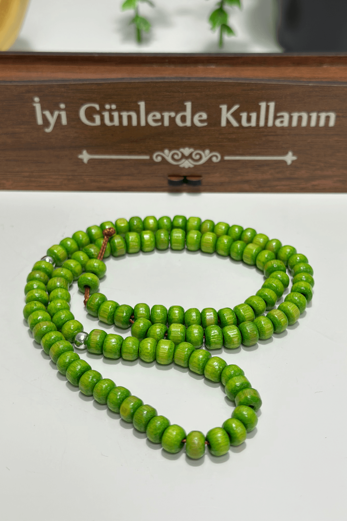 Zeytin Yeşili