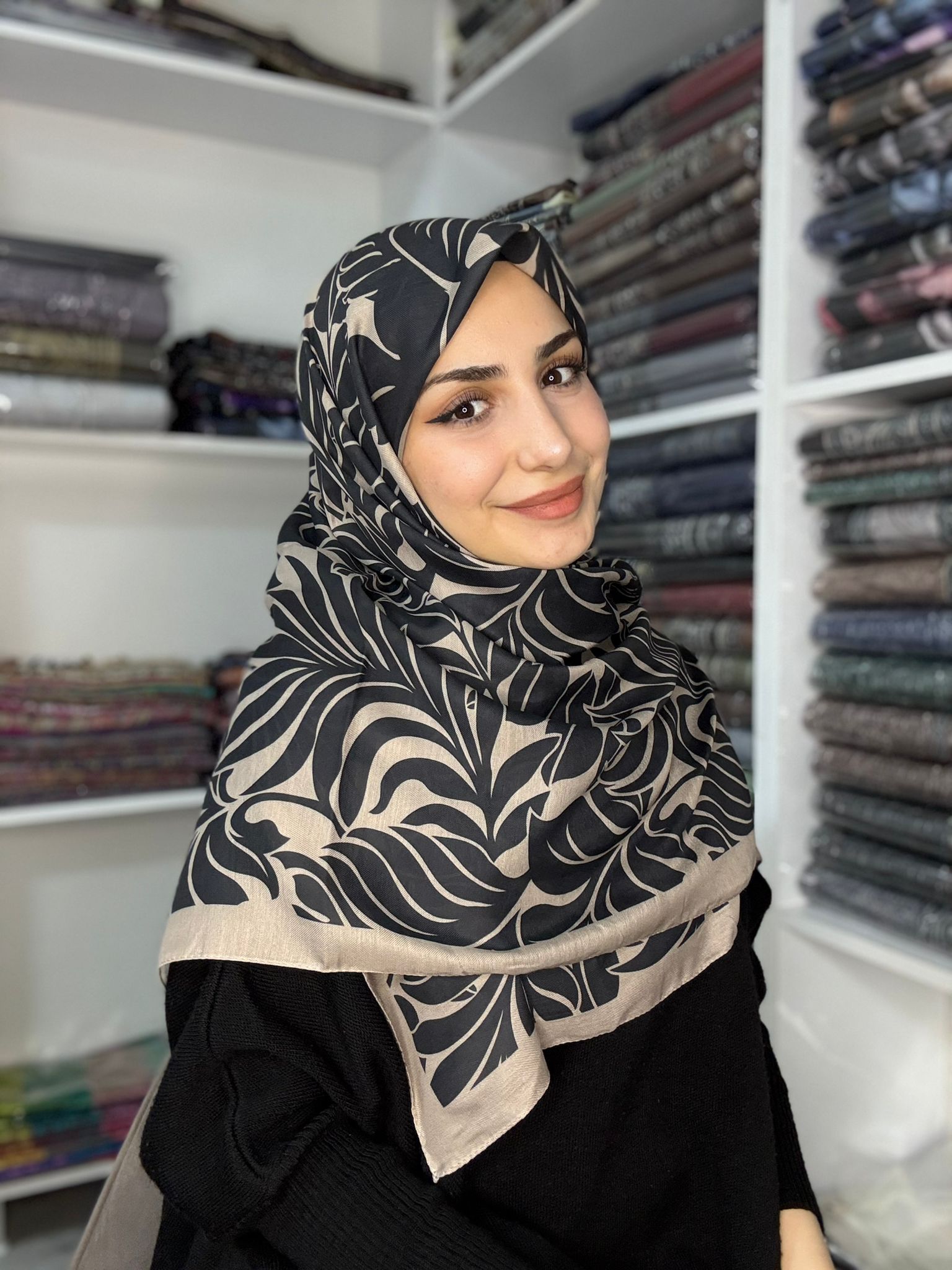 120x120 Büyük Boy Eşarp Desenli Pamuklu - Harmoni Siyah Vizon