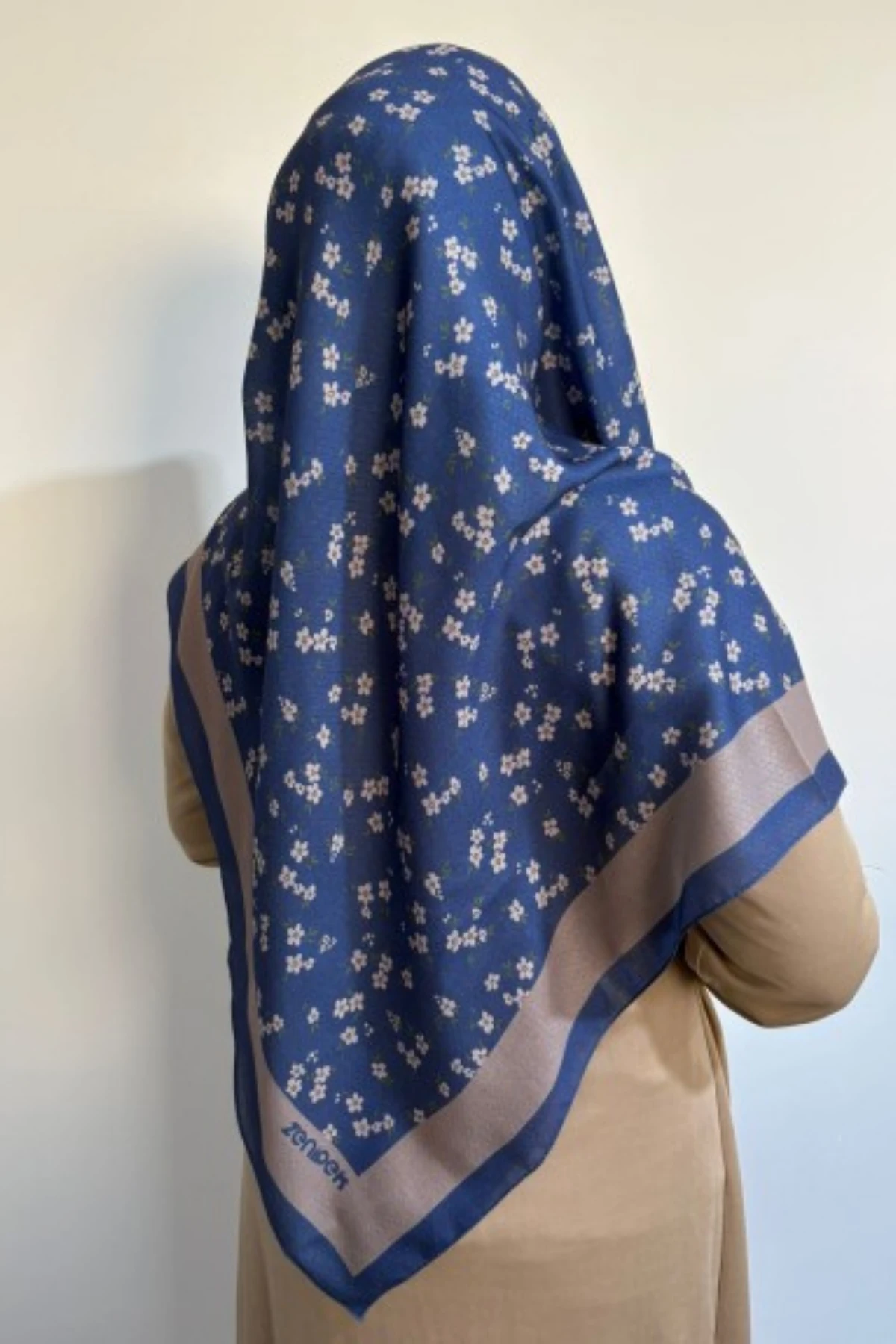 Bahar Dalı Lacivert