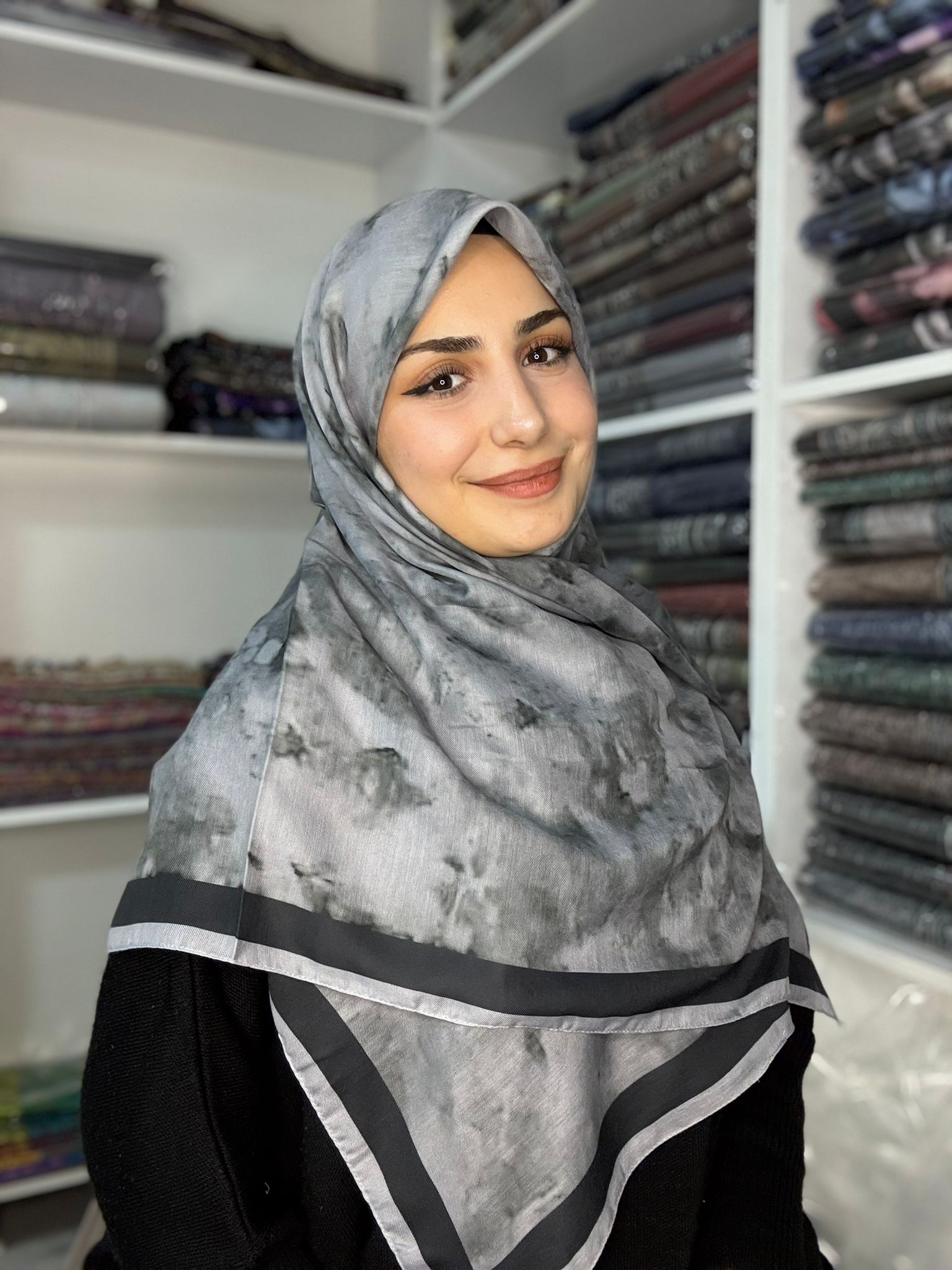 120x120 Büyük Boy Eşarp Desenli Pamuklu - Bulut Desen Gri