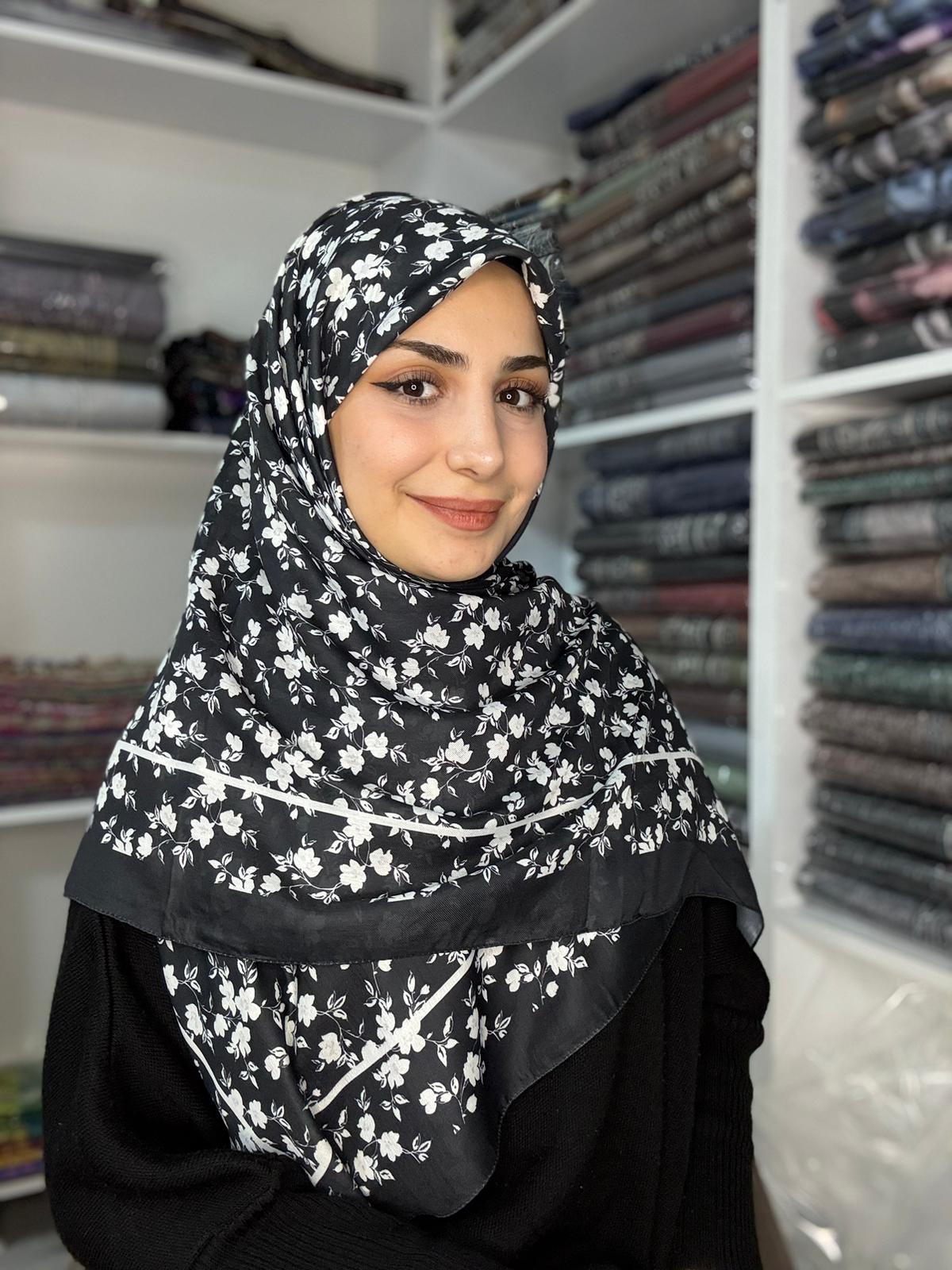 Sonbahar Esintisi Siyah