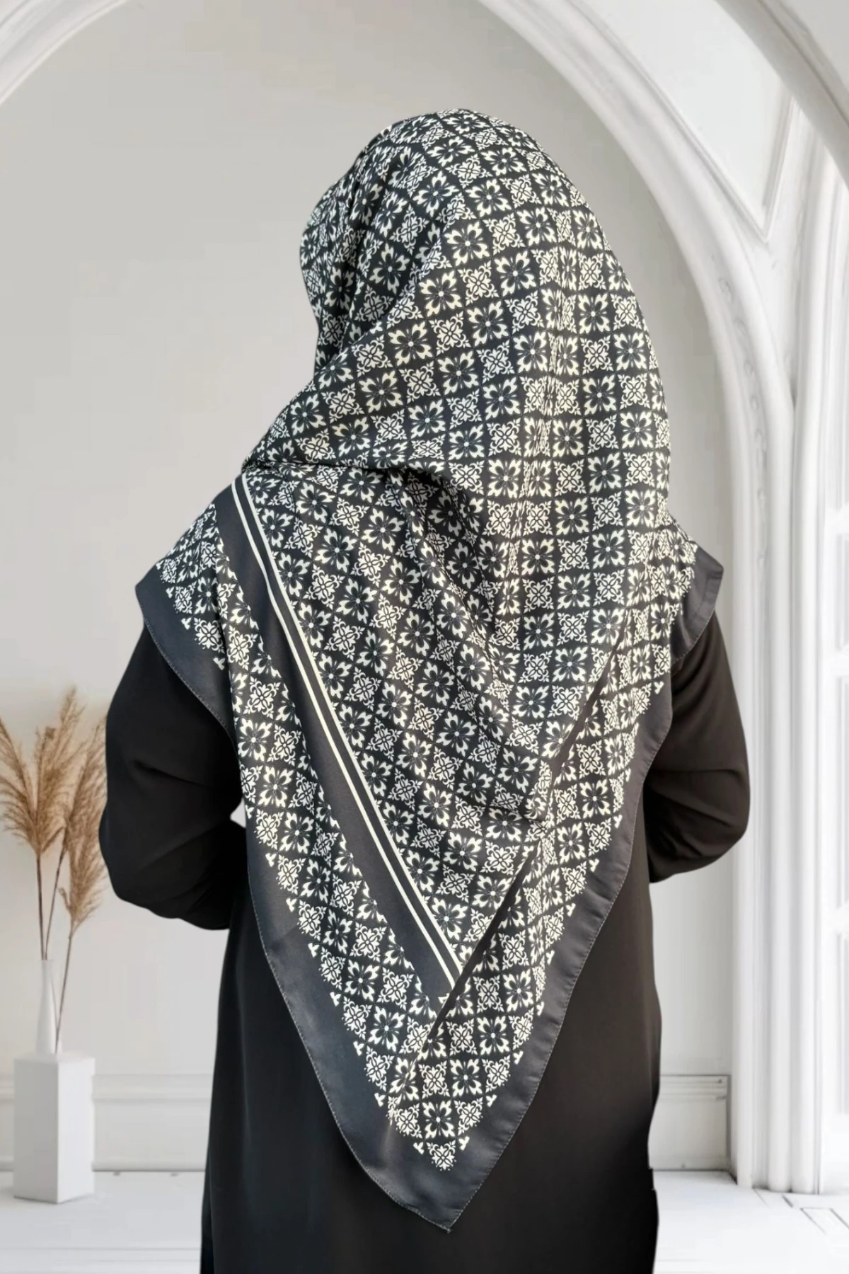 Gizemli Geometri Siyah