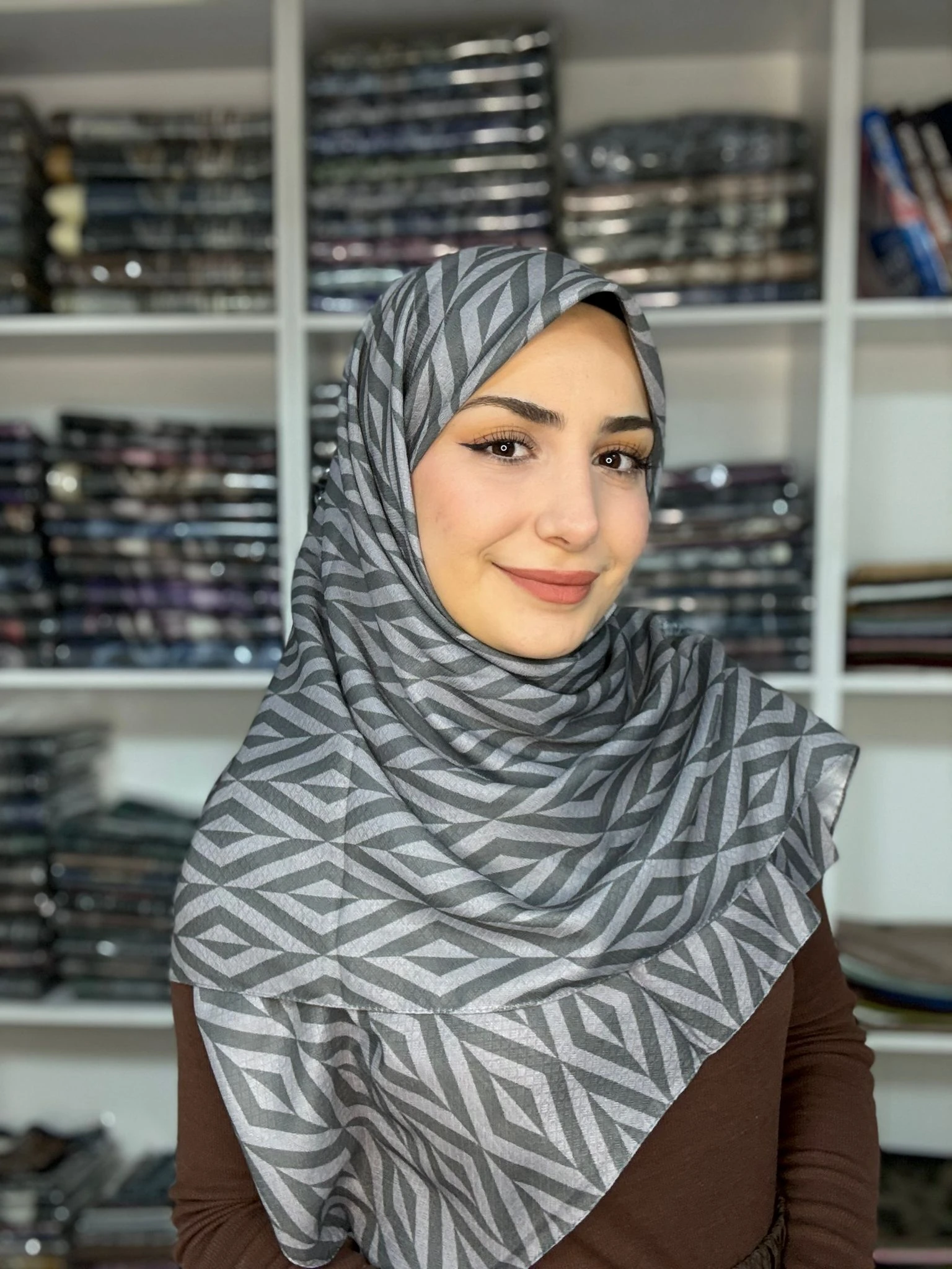 Elmas Sonsuz Gece Gri