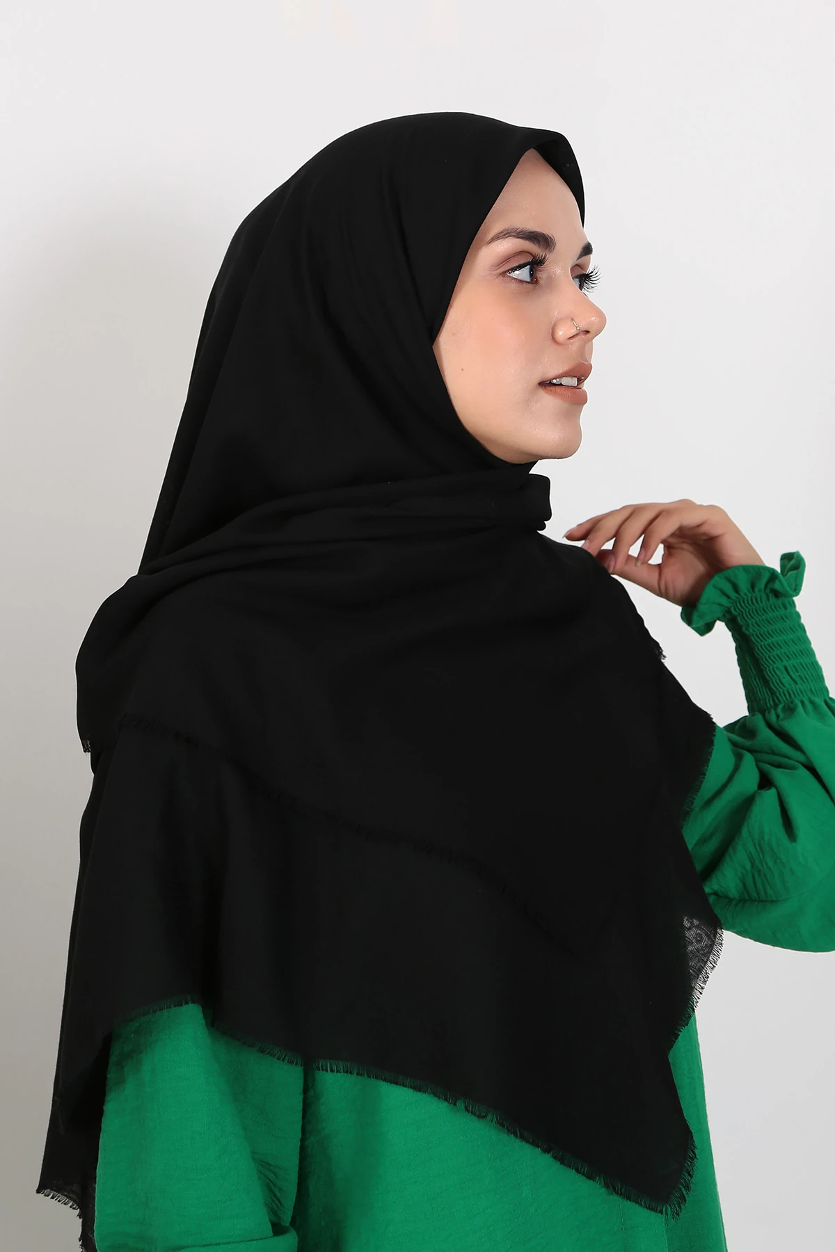 Düz Siyah Pamuk Eşarp