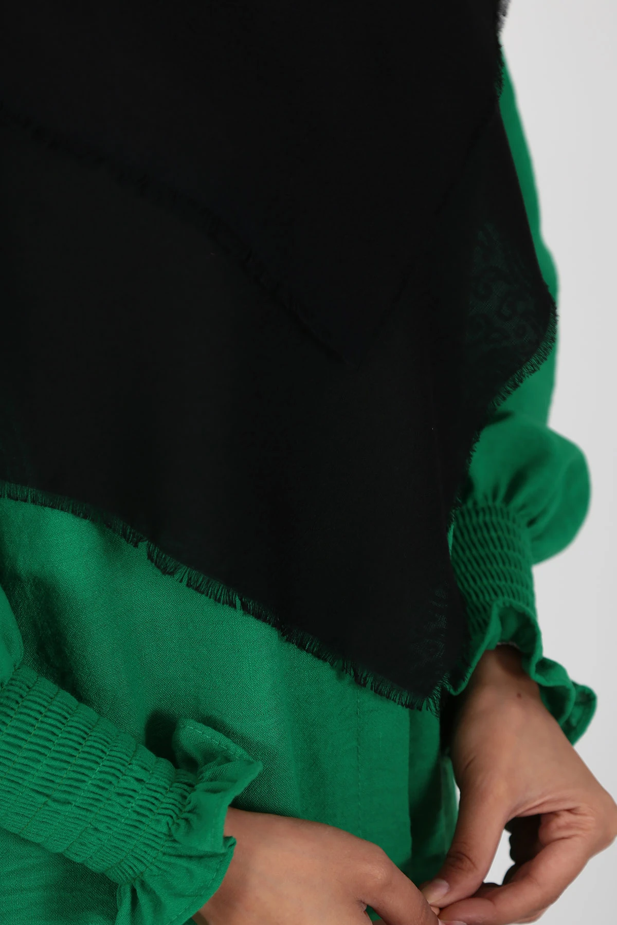 Düz Siyah Pamuk Eşarp