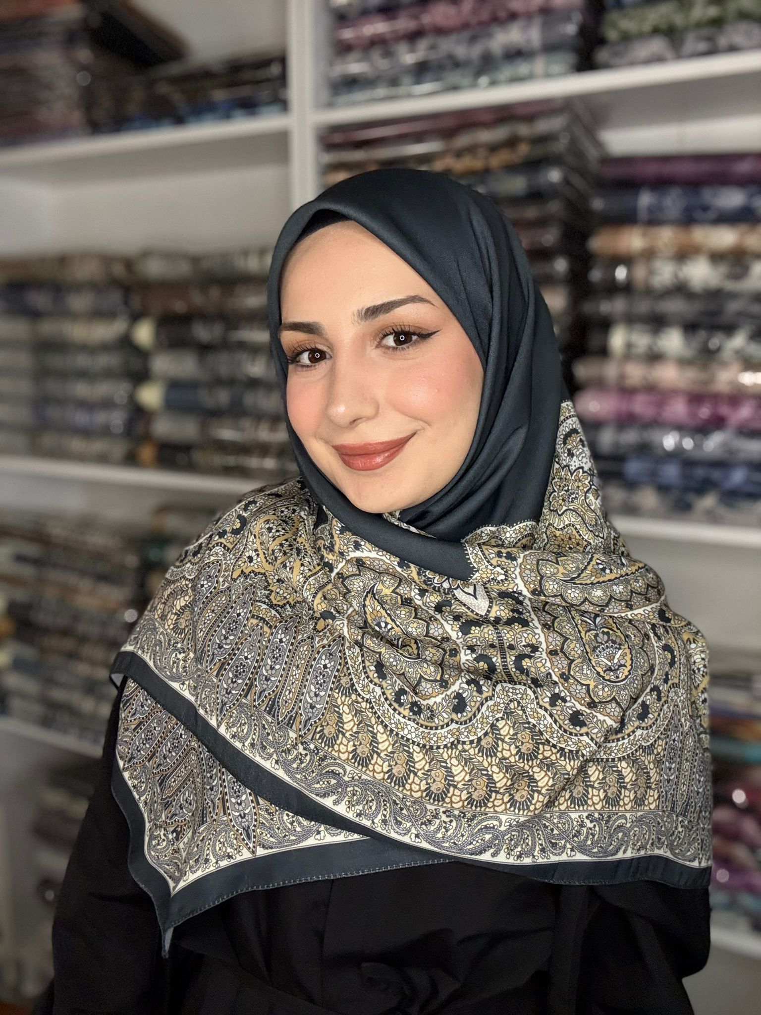 120x120 Büyük Boy Eşarp Desenli Pamuklu - Saray Nakışı Siyah