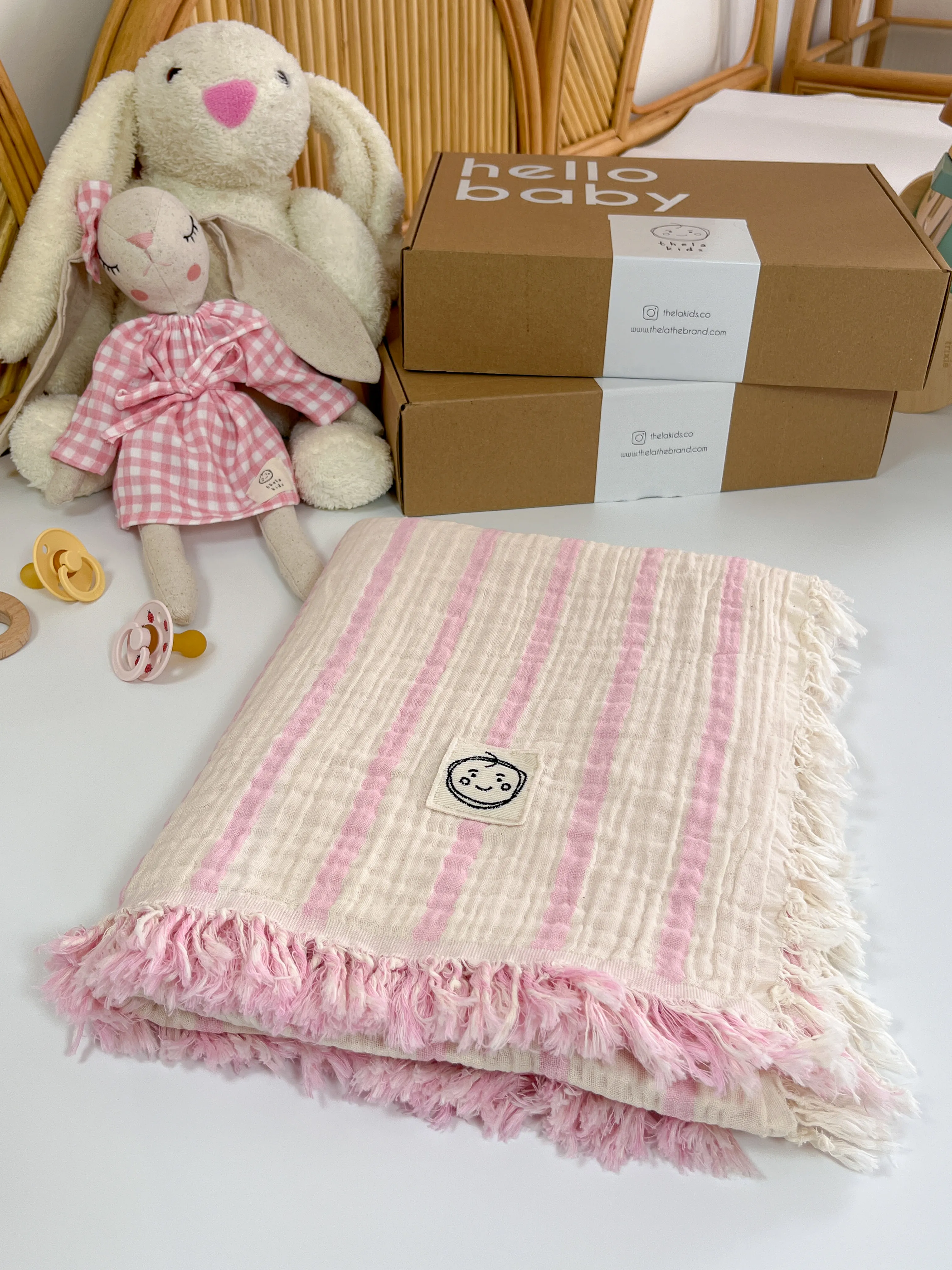 4 Kat Dokuma Çift Taraflı Müslin Battaniye  - Pembe