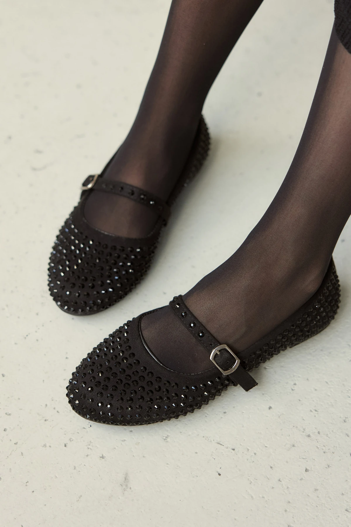 PARLA TAŞ DETAYLI KADIN BABET AYAKKABI