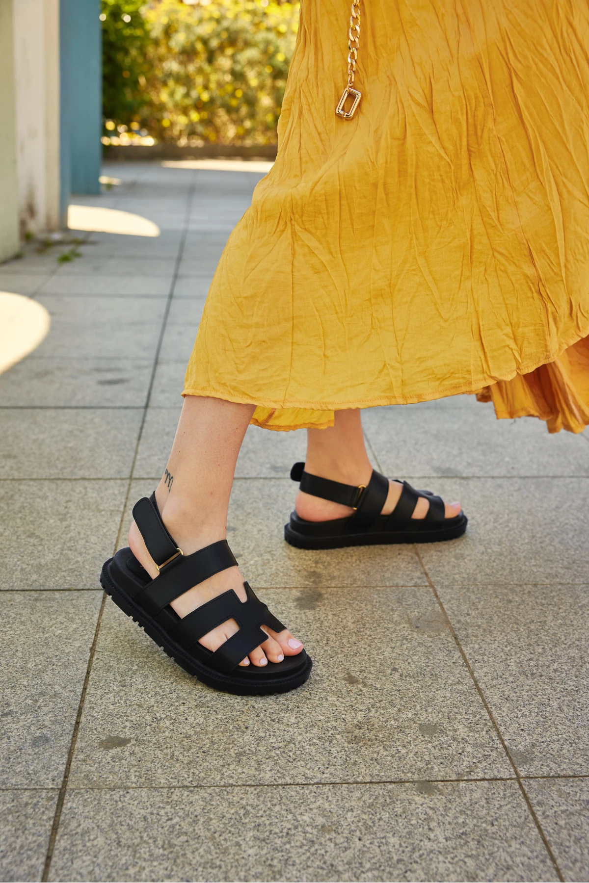 CLARA YAZLIK SANDALET