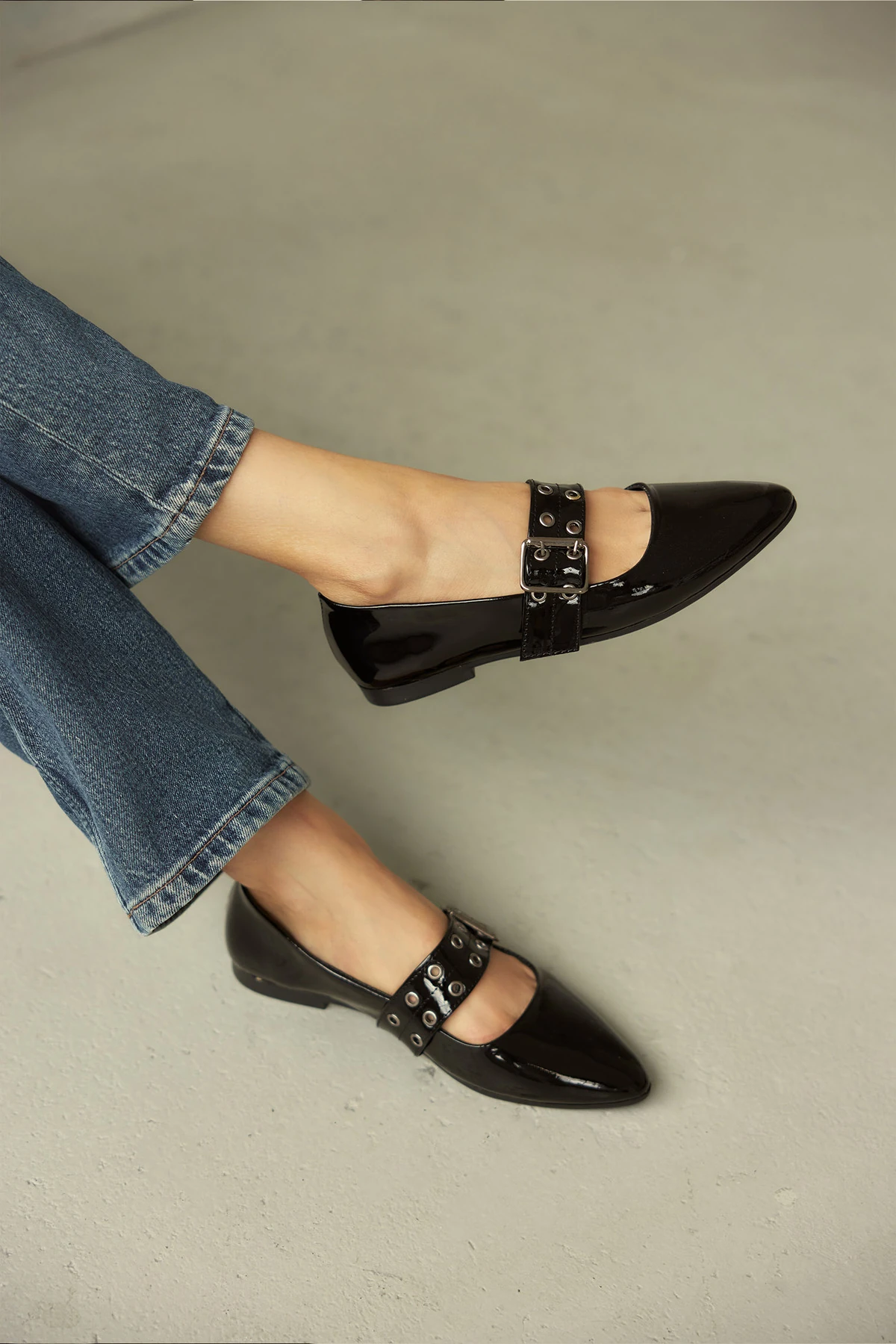 LAİLA METAL TOKALI RUGAN KADIN BABET AYAKKABI