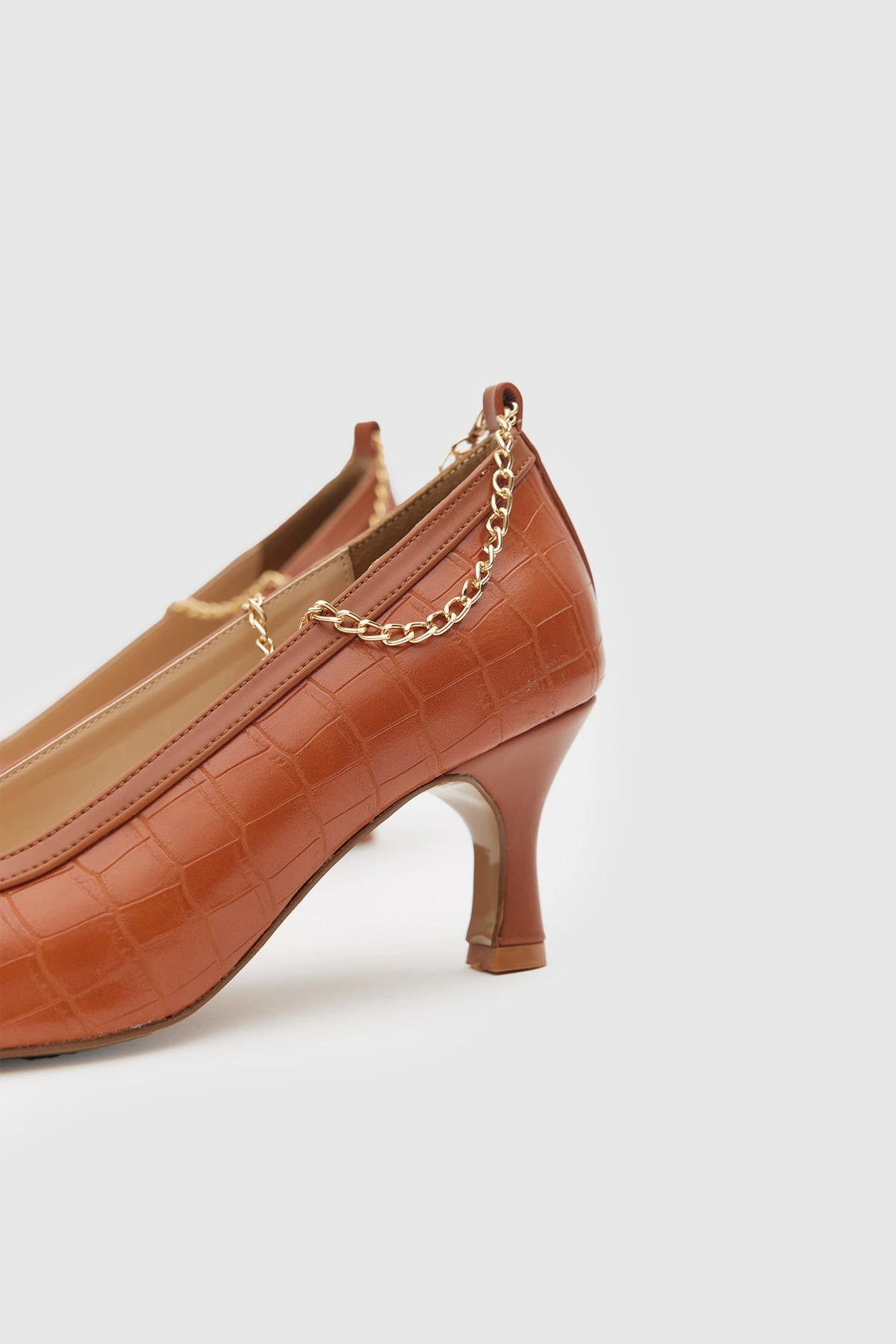 PARİS KLASİK TOPUKLU AYAKKABI