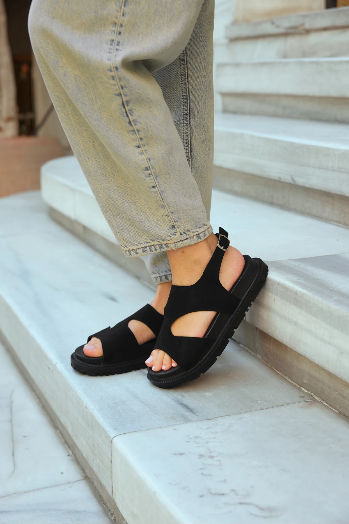 FLORA YAZLIK SÜET KADIN SANDALET