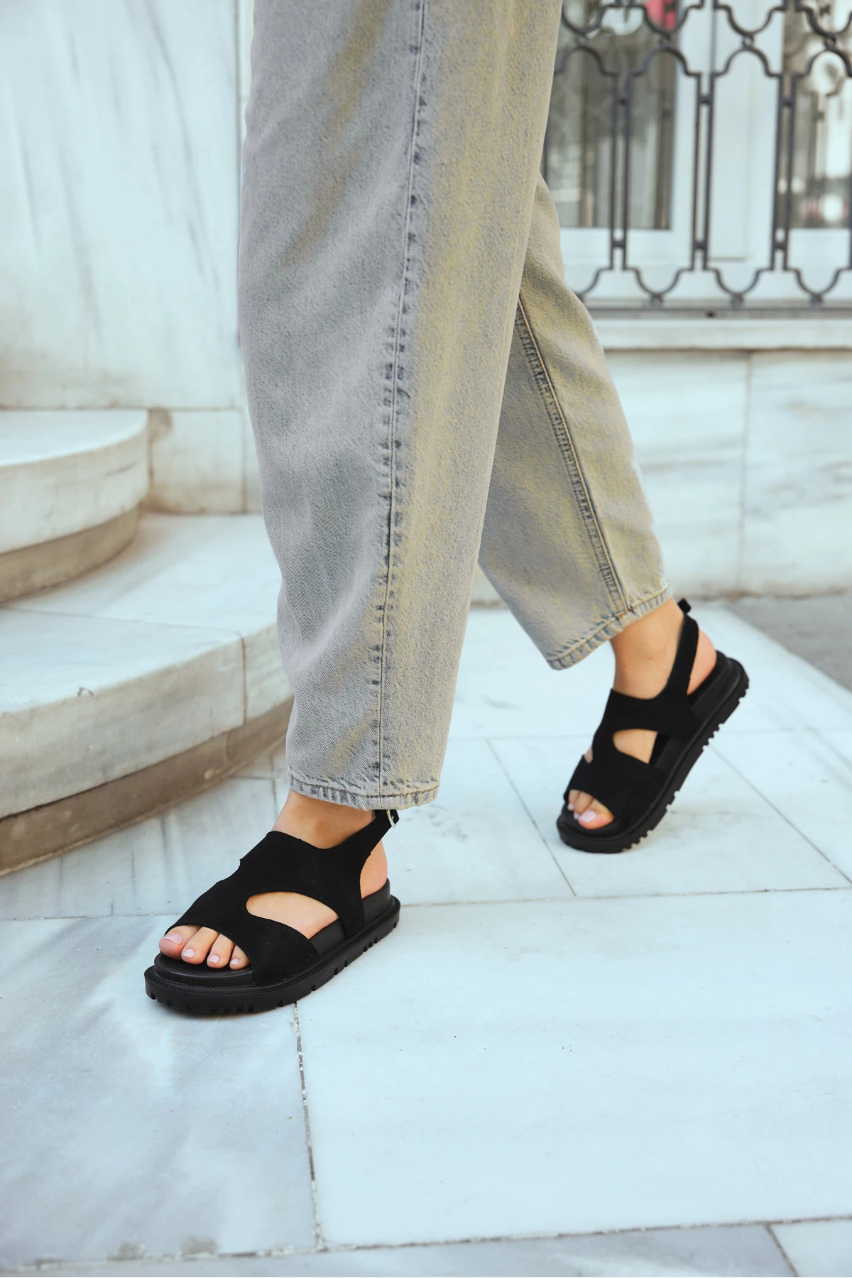 FLORA YAZLIK SÜET KADIN SANDALET