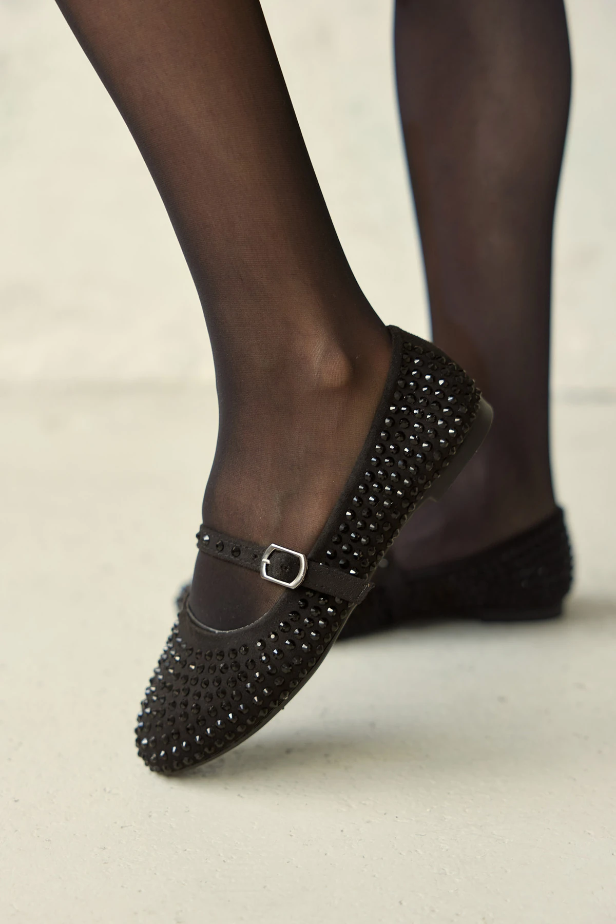 PARLA TAŞ DETAYLI KADIN BABET AYAKKABI