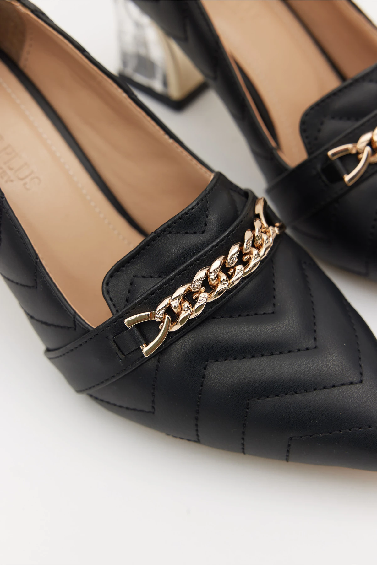 Nares Dolgu Topuklu Ayakkabı