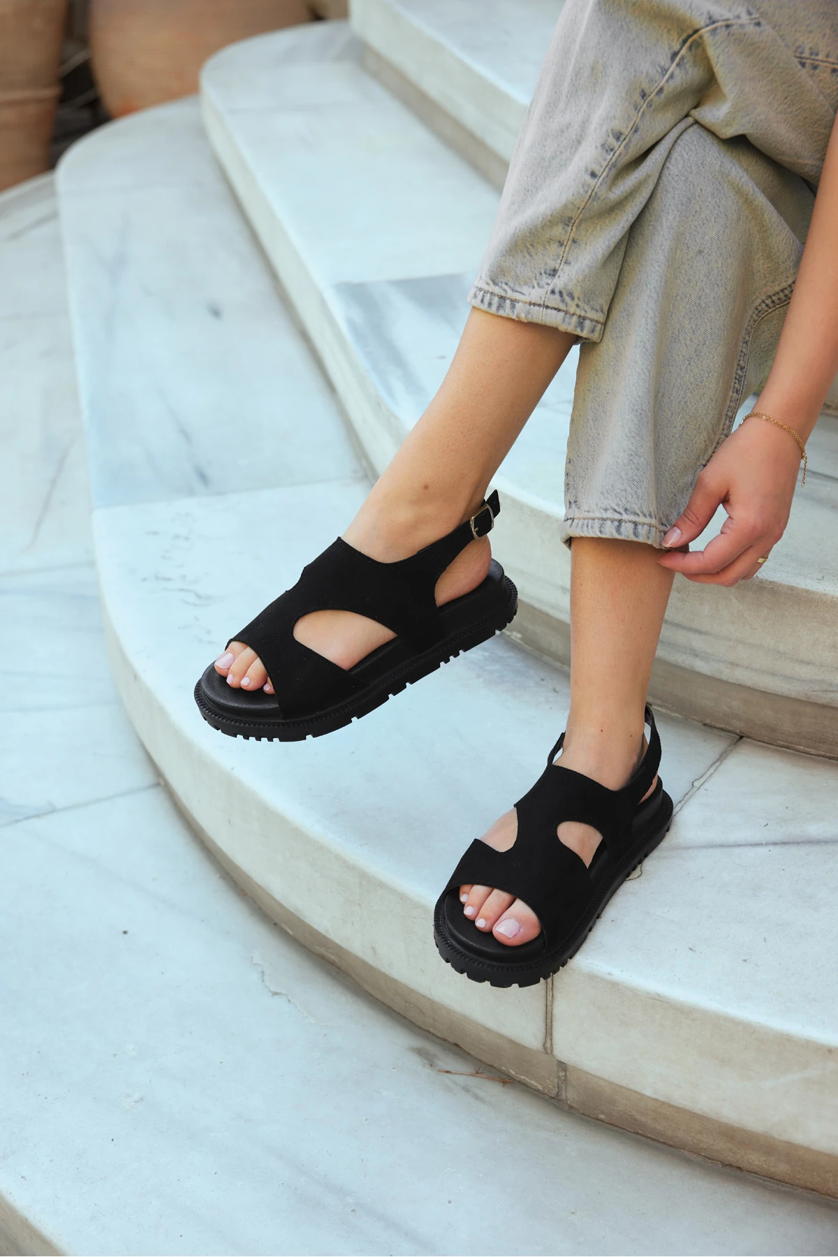 FLORA YAZLIK SÜET KADIN SANDALET