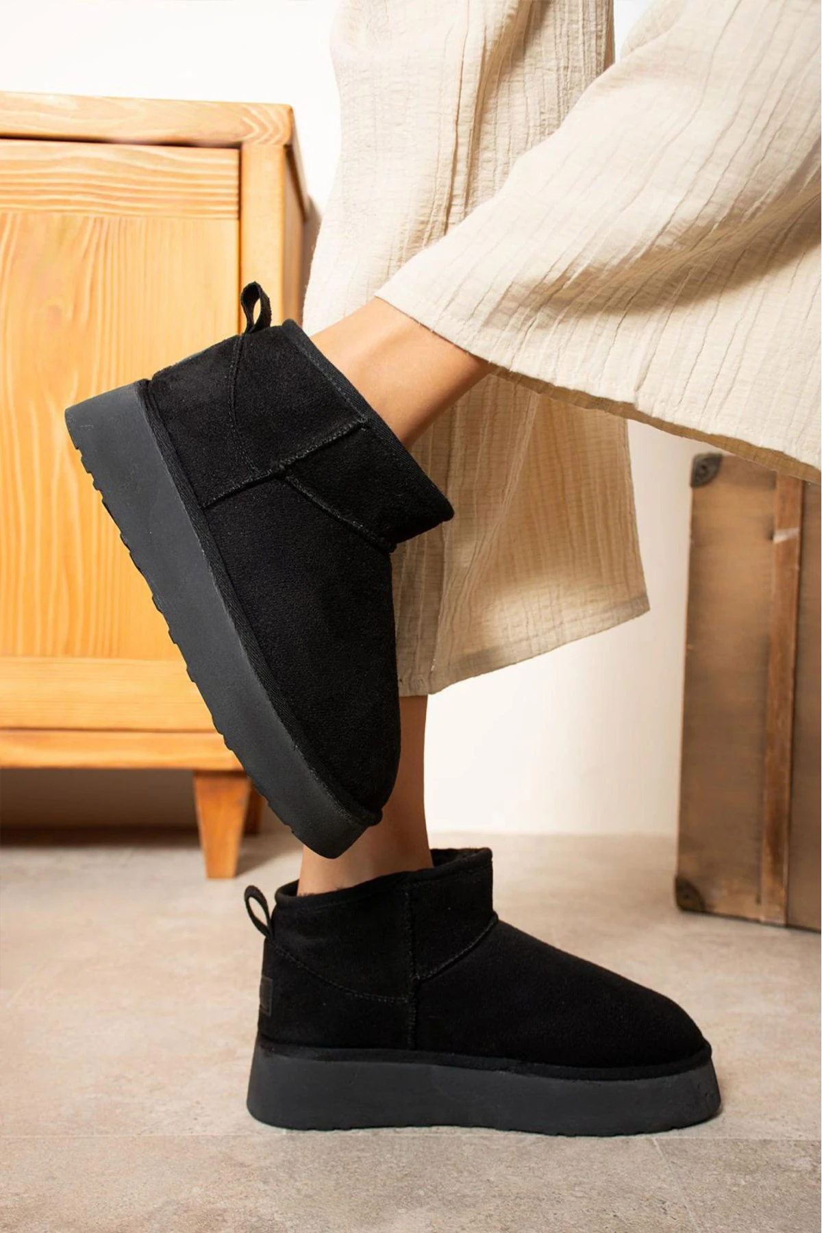 CHERRY İÇİ TÜYLÜ SÜET KIŞLIK KADIN BOT AYAKKABI - Siyah