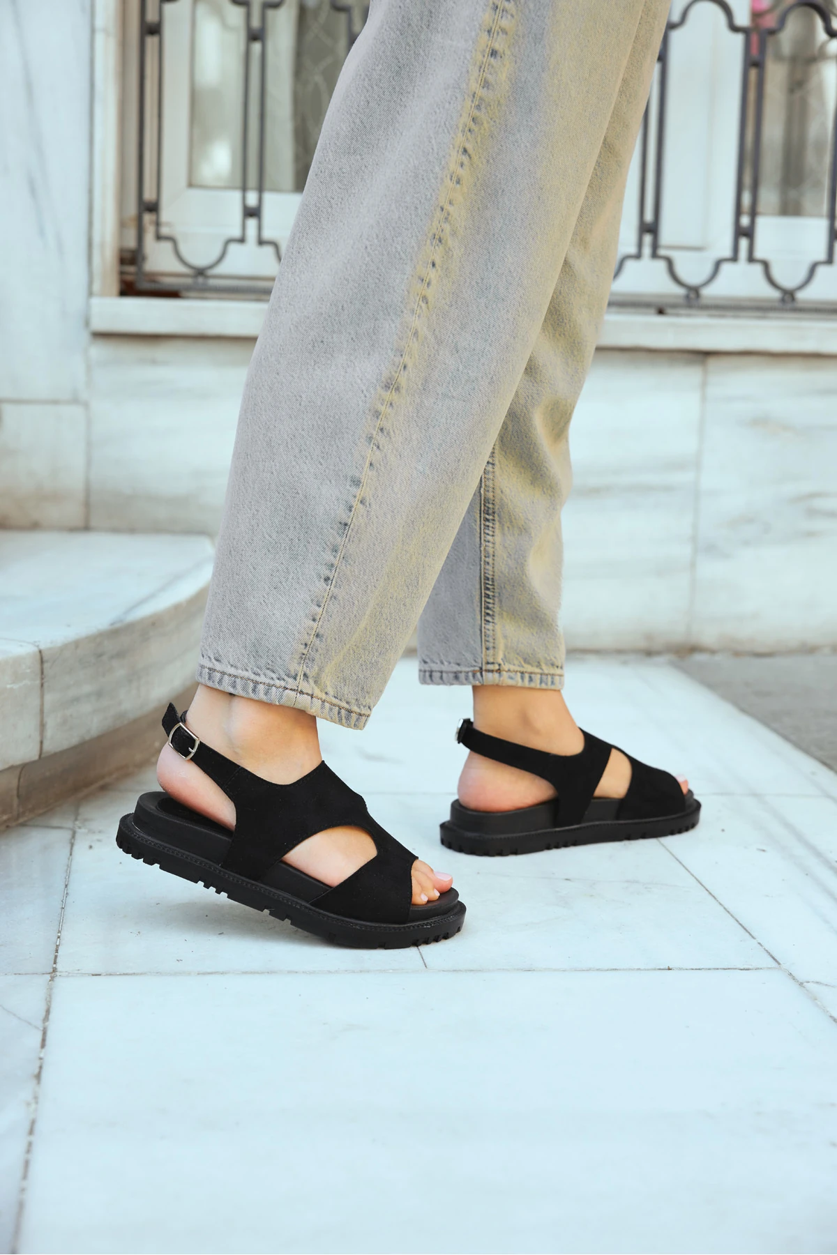 FLORA YAZLIK SÜET KADIN SANDALET