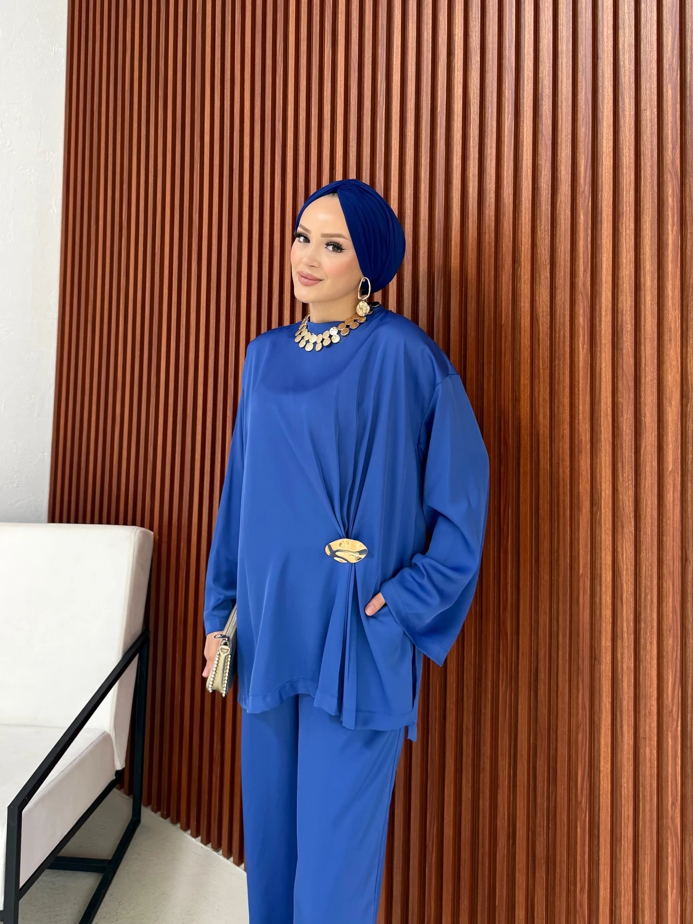 Saten Broşlu Takım 32-3570