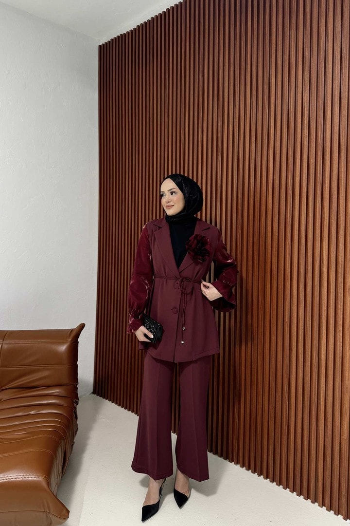 Gül Broşlu Ceketli Takım 32-4016