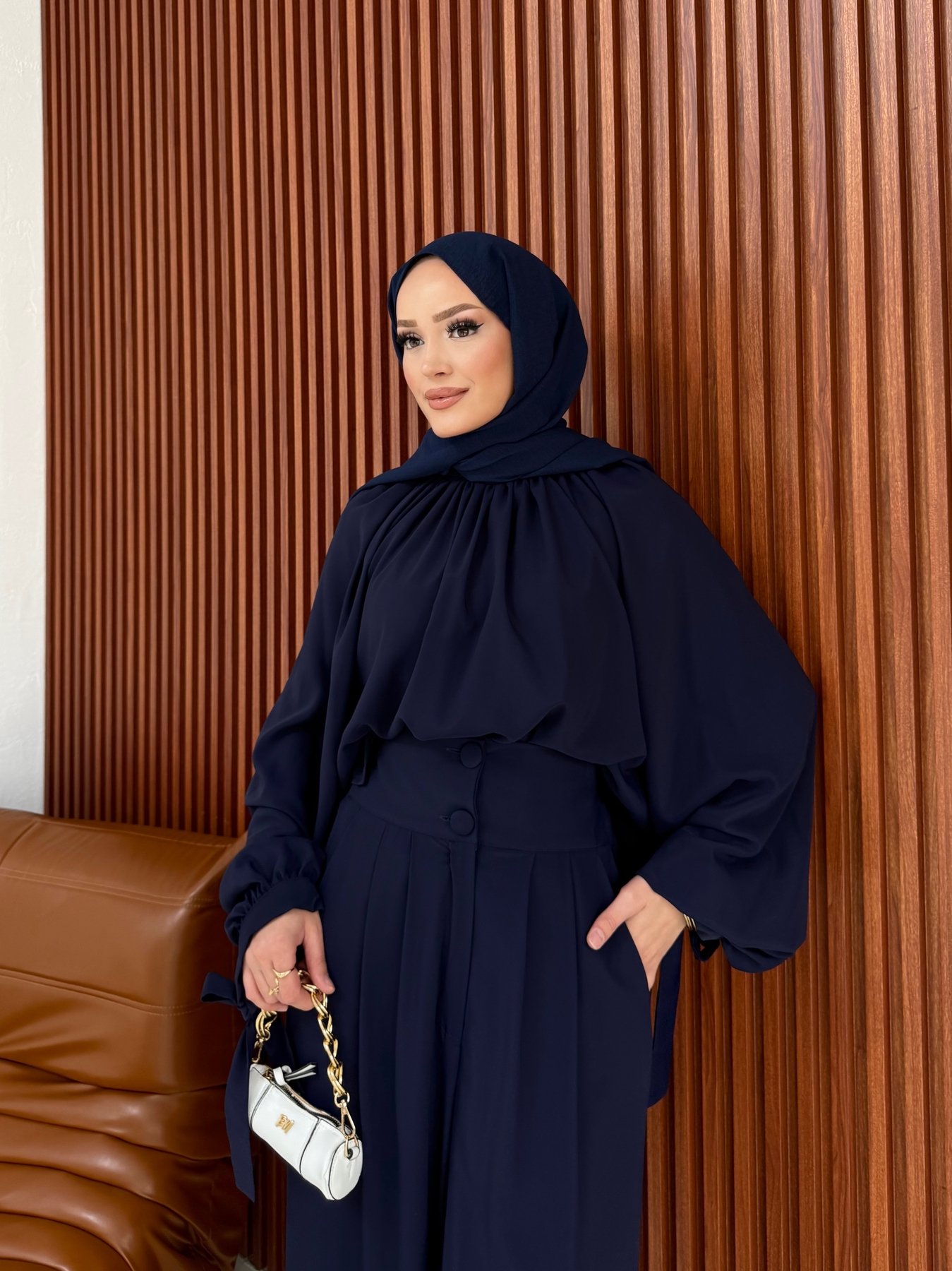 Kolu Bağlamalı Dubai Takım 71-7000