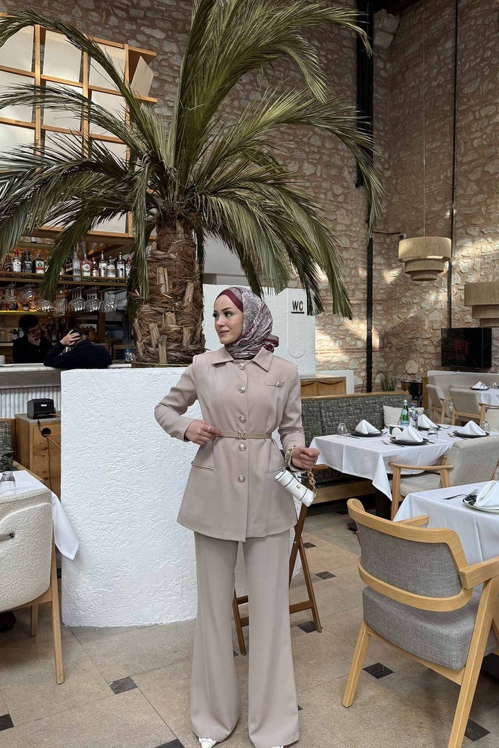 Ceketli Kemer Detaylı Takım 32-2300