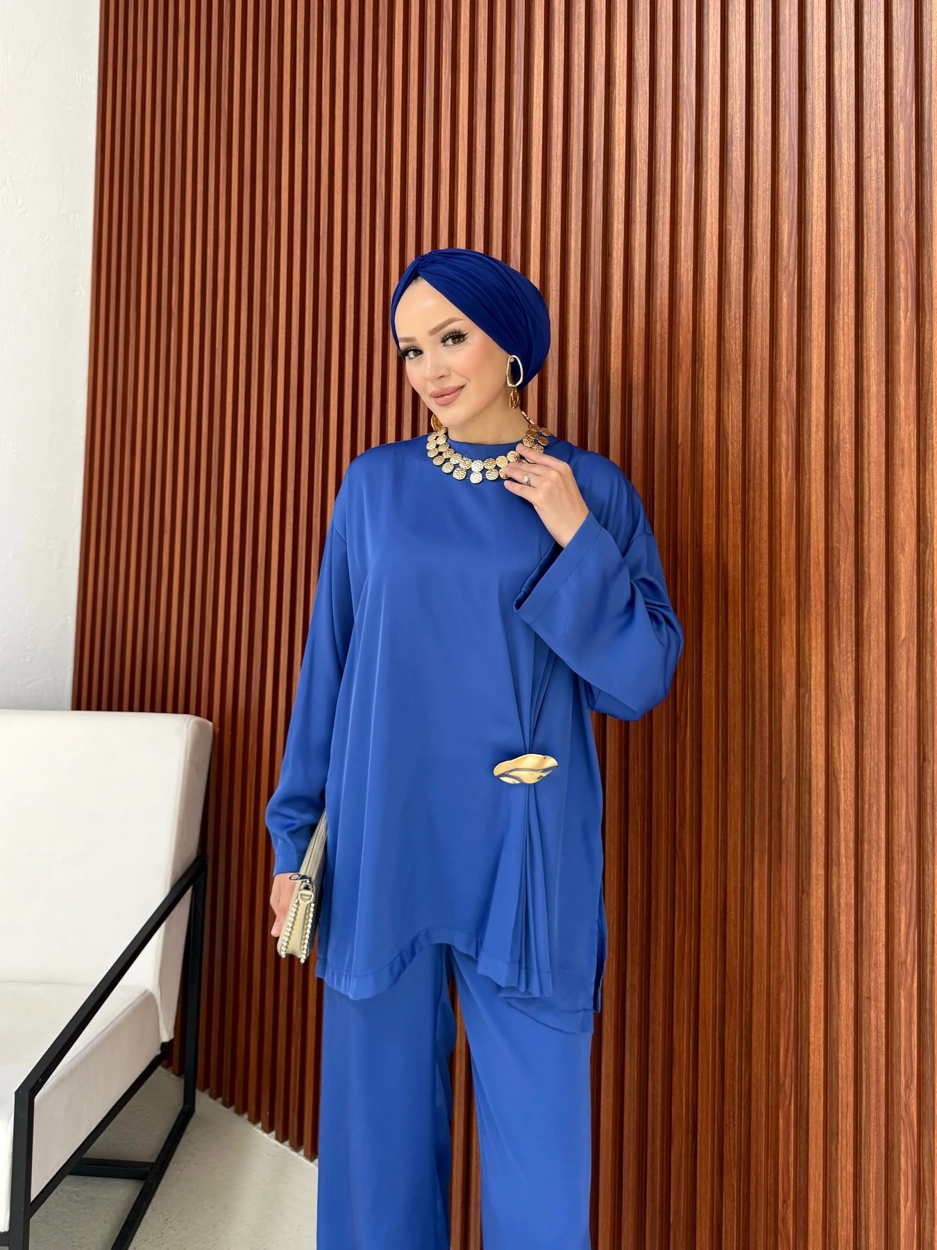 Saten Broşlu Takım 32-3570