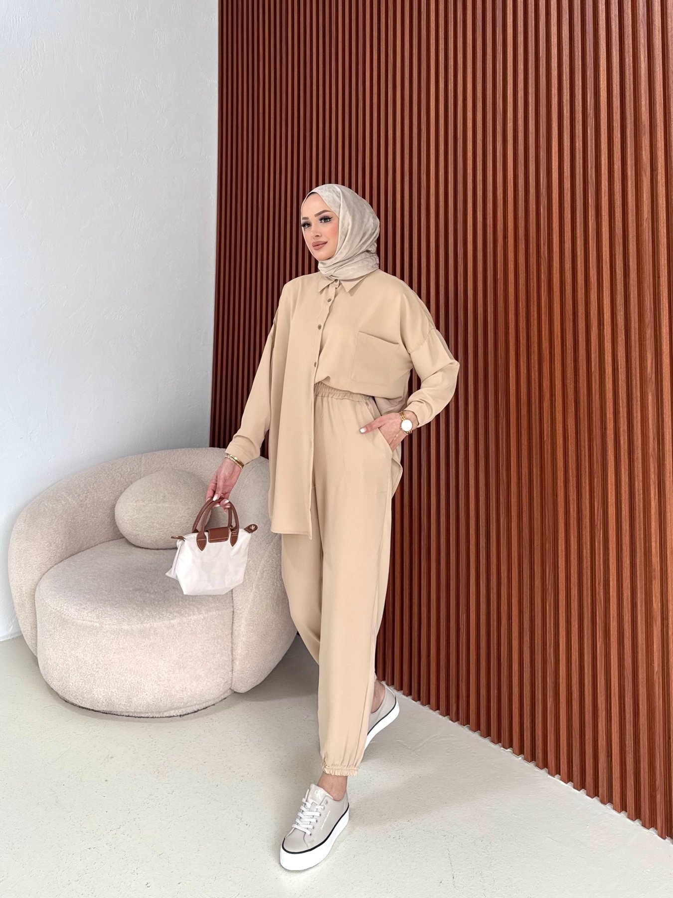 Dubai Takım 68-6164