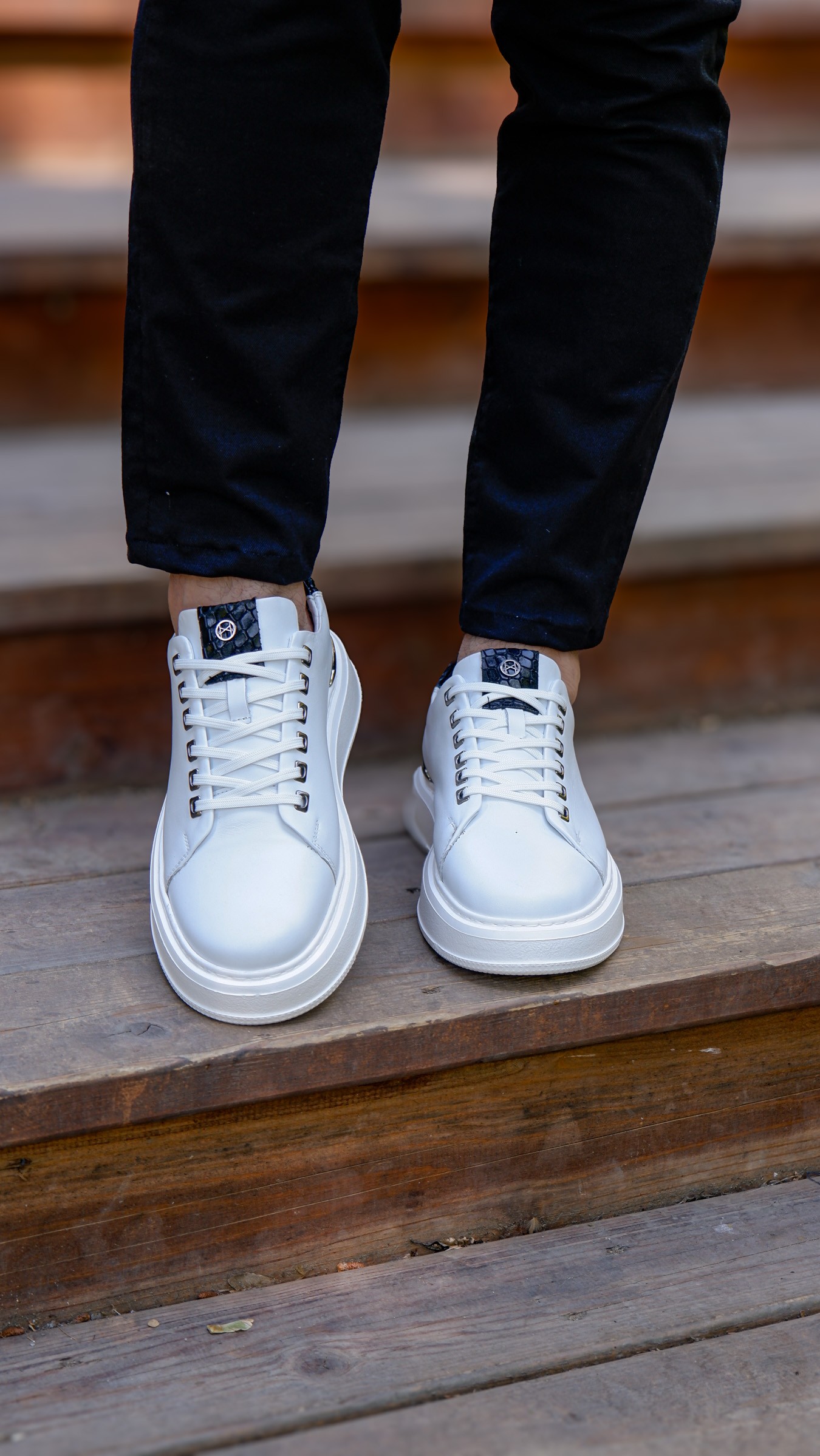 Moliere Model Hakiki Natural Deri Demir Detaylı Sneaker Ayakkabı - beyaz