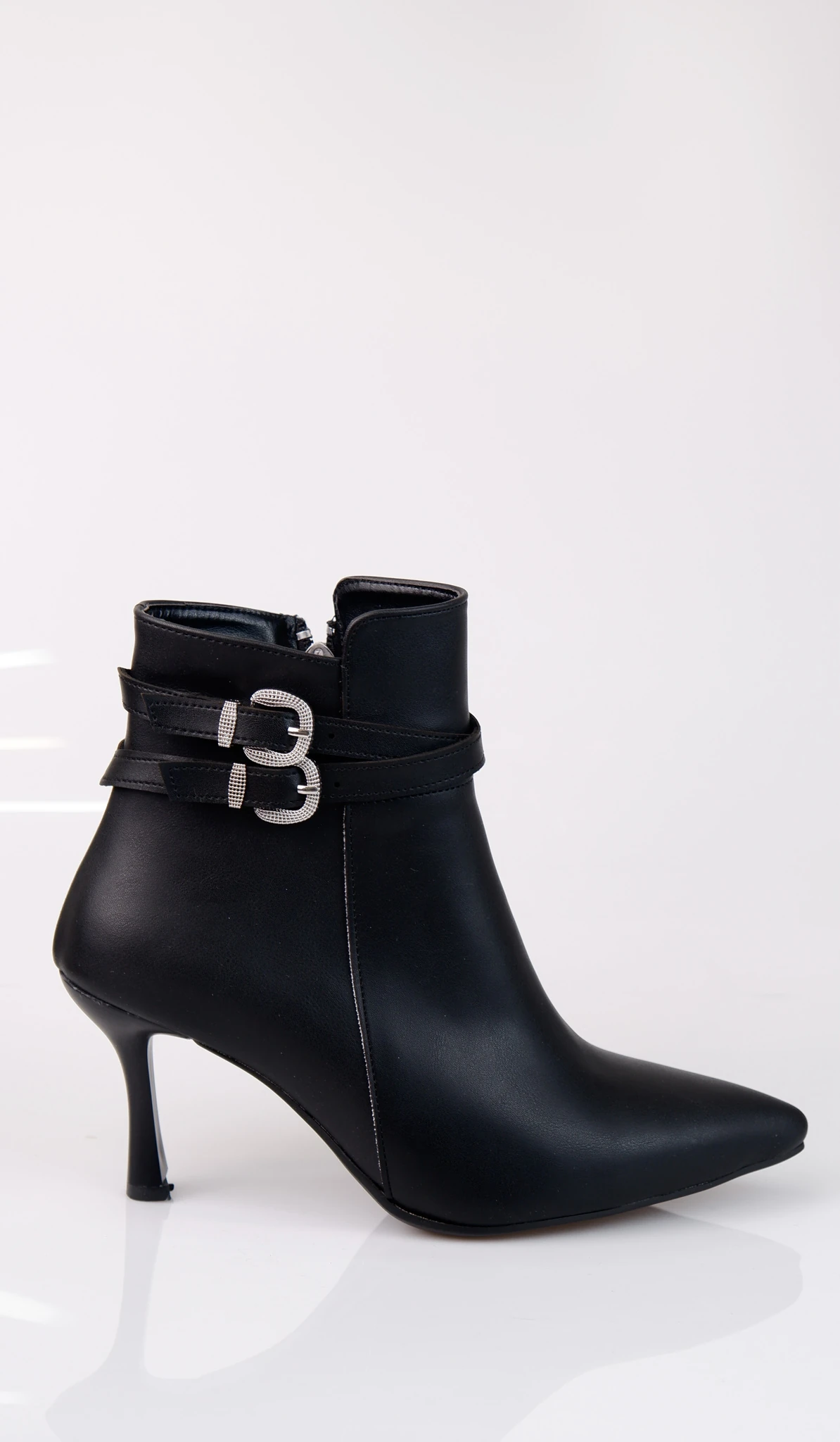 Stride Model Topuklu Kadın Günlük Bot Ayakkabı