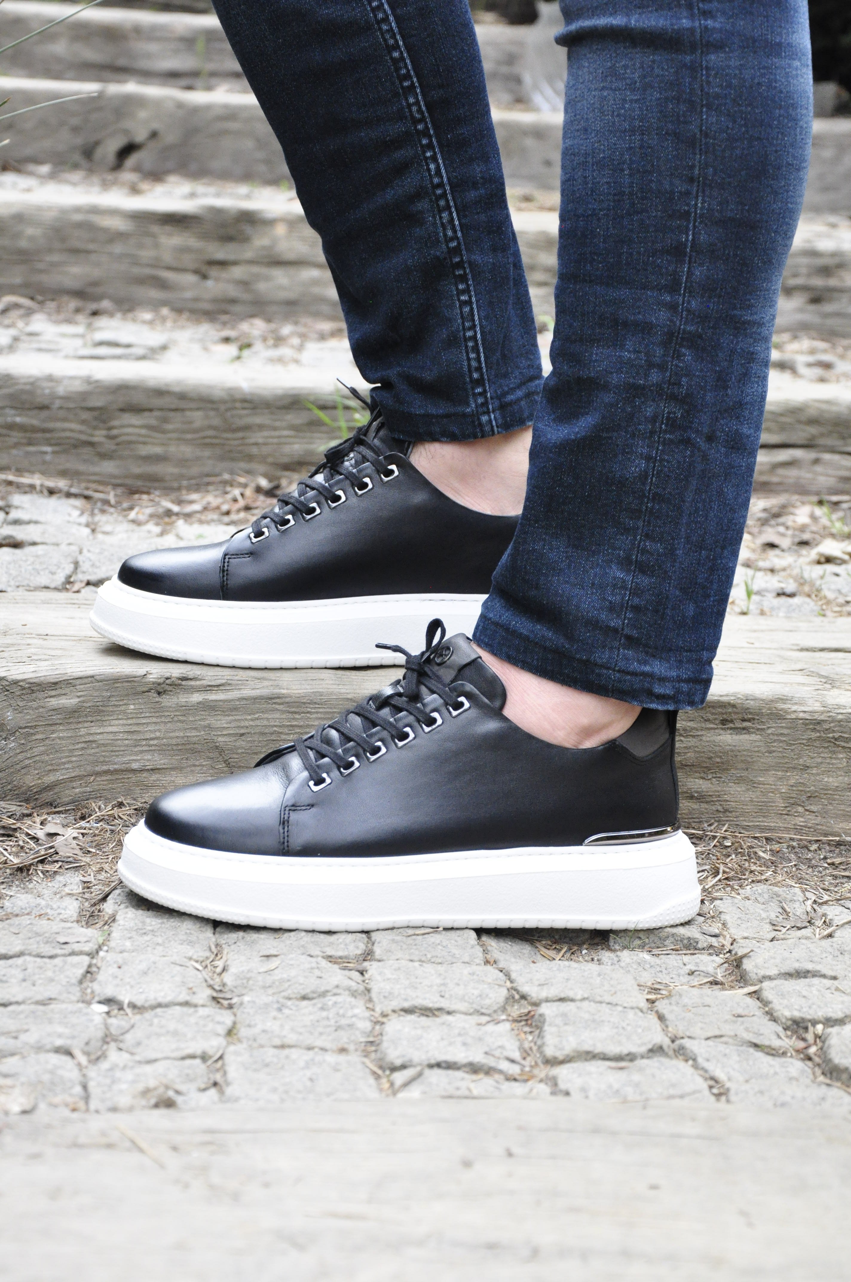 Moliere Model Hakiki Natural Deri Demir Detaylı Sneaker Ayakkabı