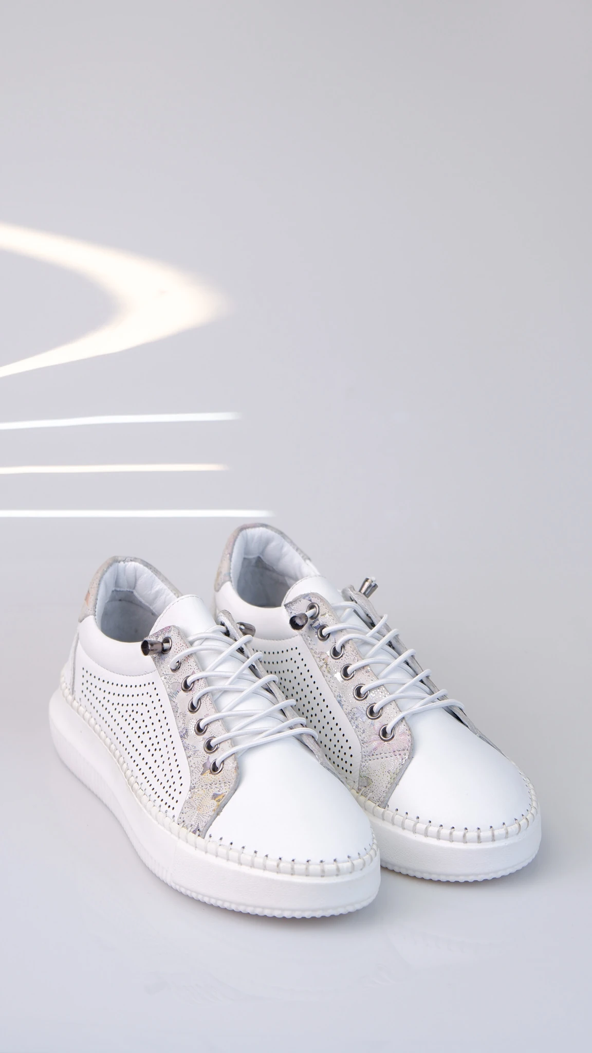 Halo Model Hakiki Deri Kadın Sneaker Ayakkabı - Beyaz